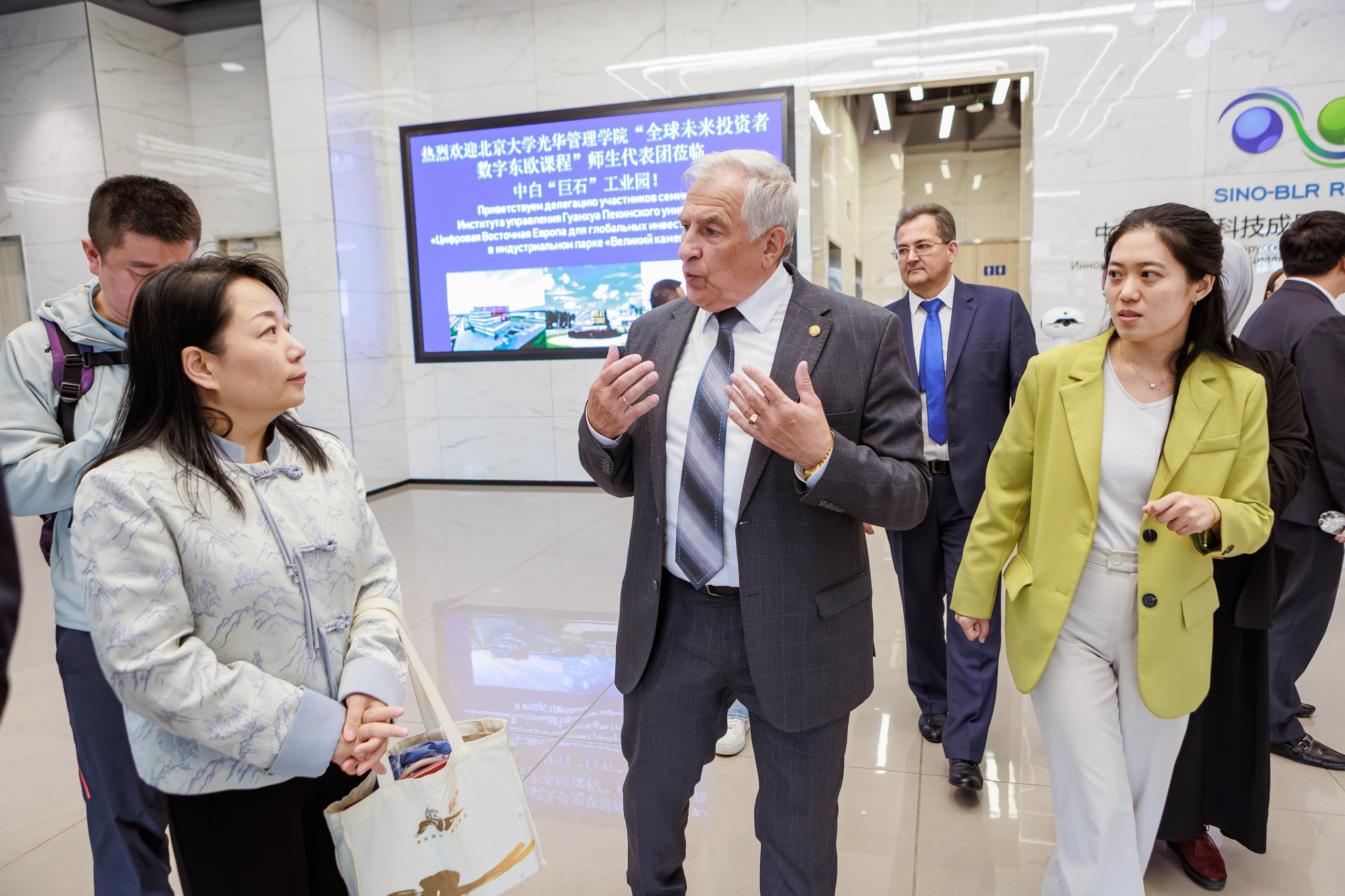 Визит китайской делигации. Репортажный фотограф Минск ❘ Костецкий Илья ❘ Беларусь