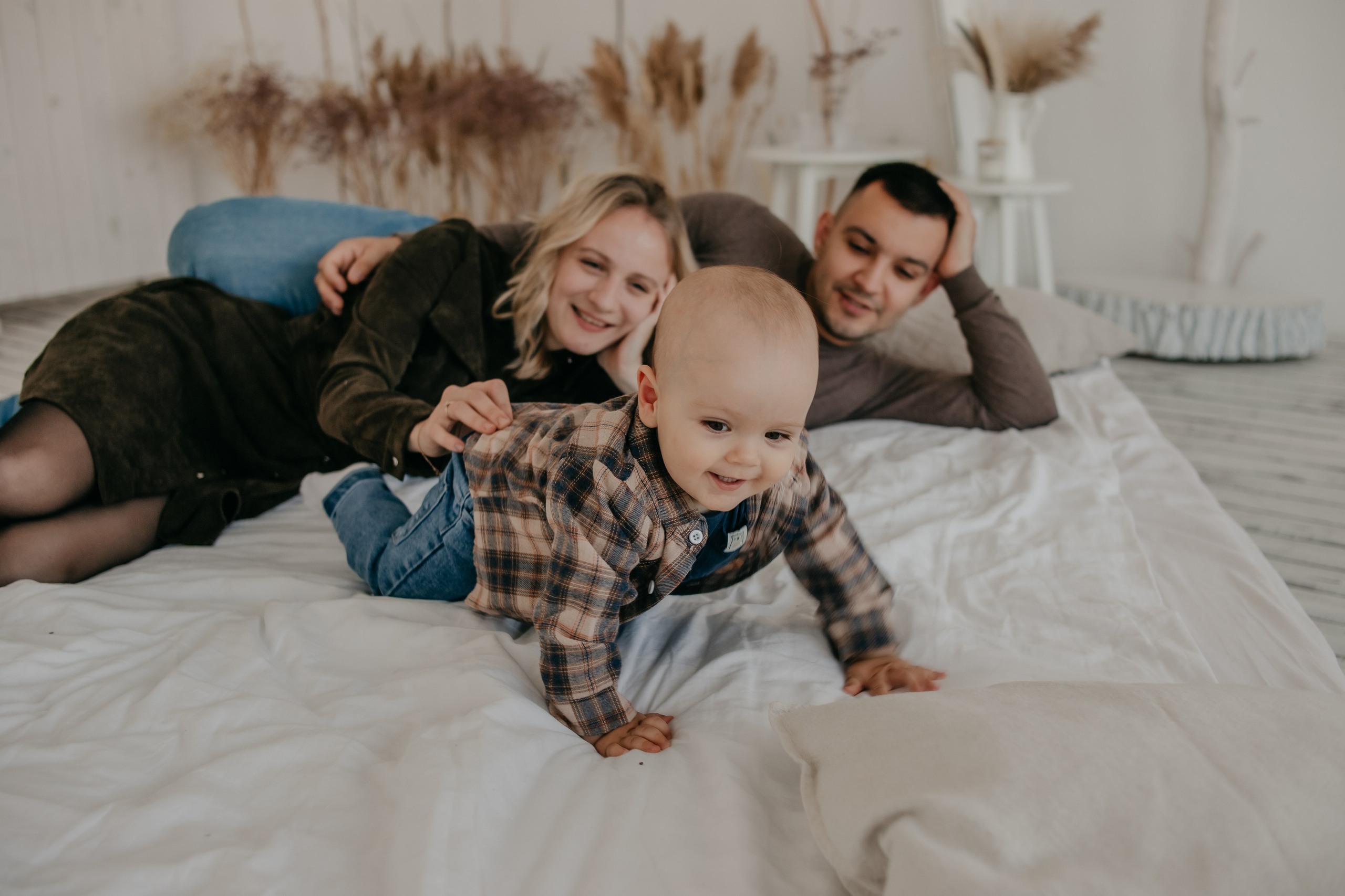 Евгений, Валерия, Макар. Фотограф Регина Крикунова г. Красноярск