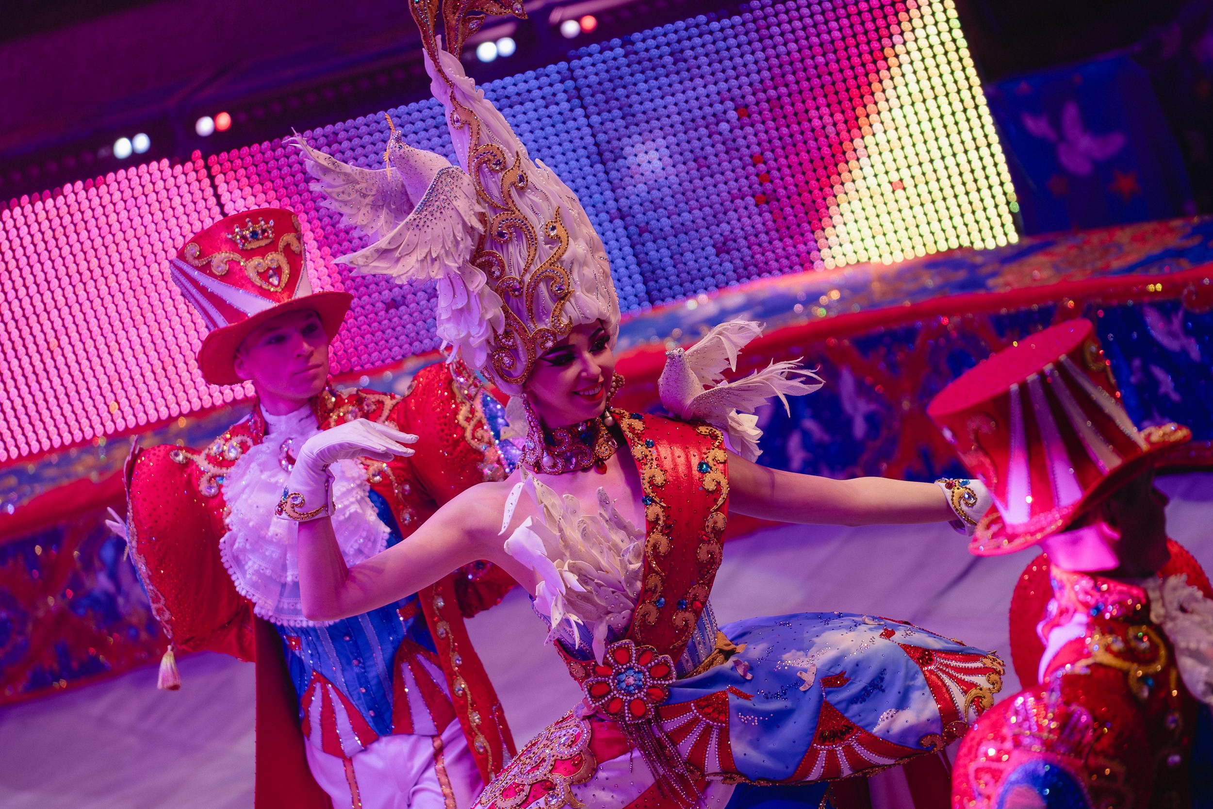 5 Континентов — Пресс-показ в Новосибирском Цирке. Воробьева Ксения — Спортивный и танцевальный фотограф Новосибирск