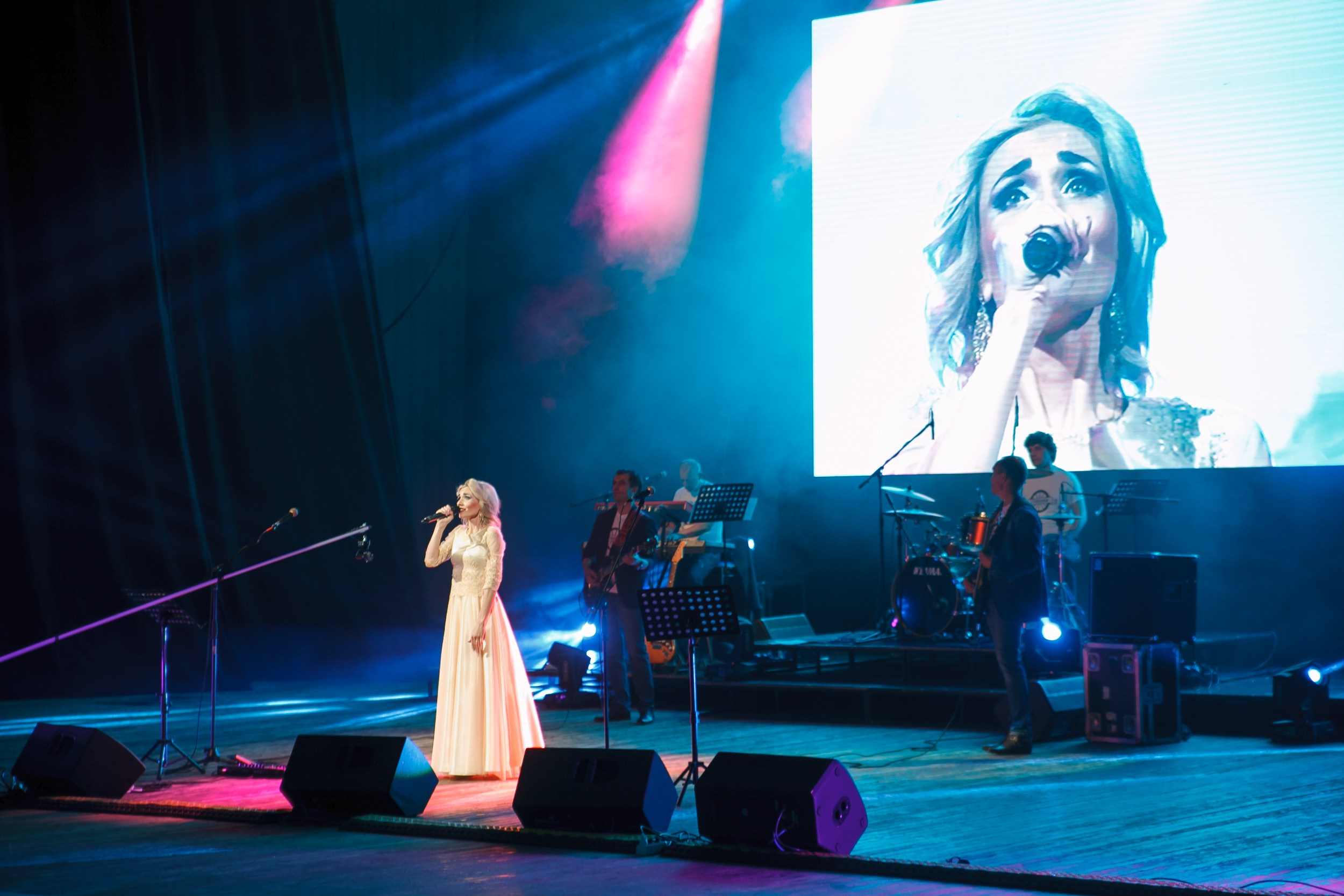 ЦКЗ перезагрузка ХХ века. Свадебный и детский фотограф в Волгограде Слава Белов
