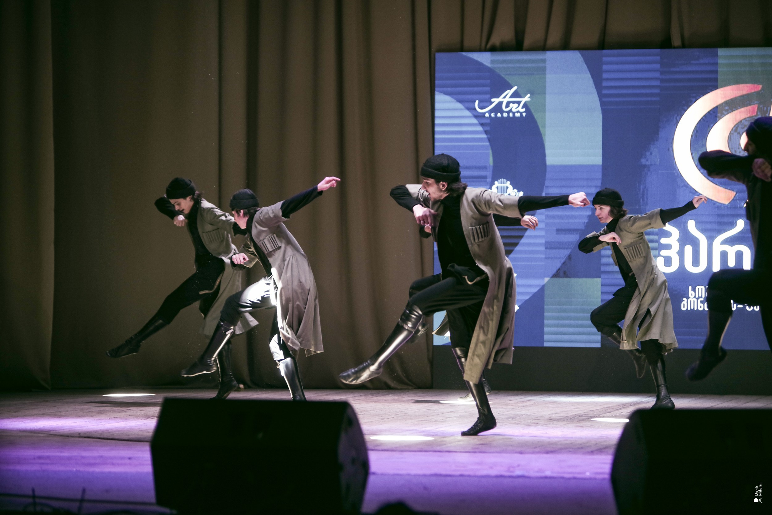 Танцы в Хоби. Портретный фотограф Денис Милютин