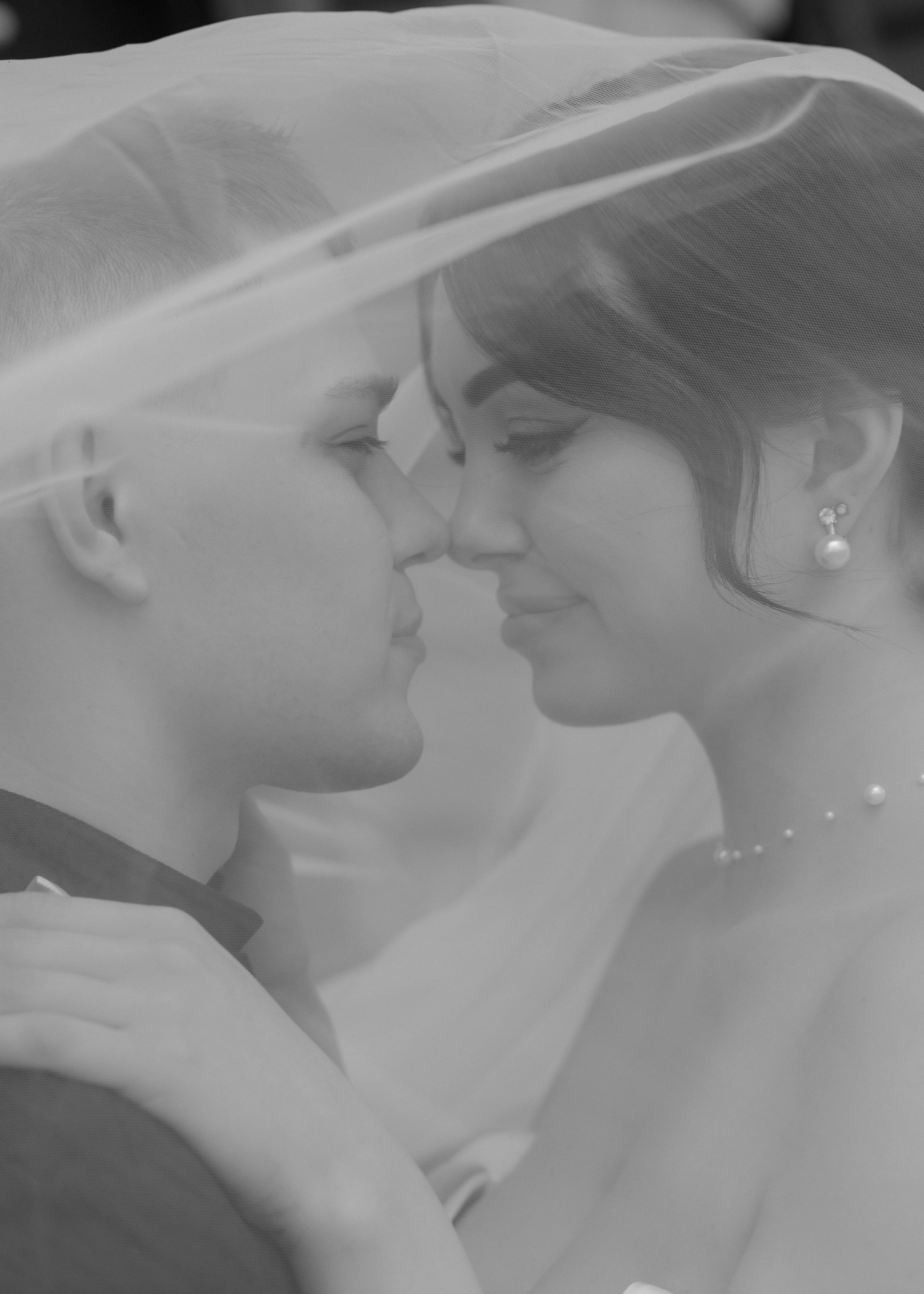 Дарина и Данил в музее изобразительных искусств. Свадебный фотограф в Калининграде Ольга Пасечник