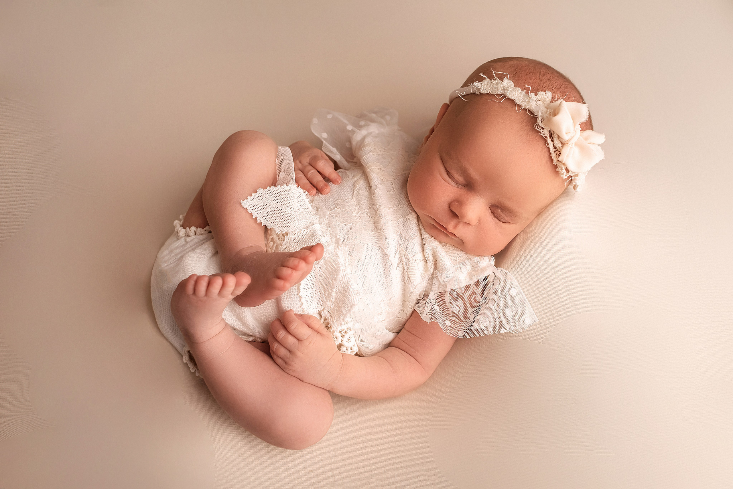 Новорождённые девочки. Детский фотограф новорождённых в Минске Боровик Екатерина