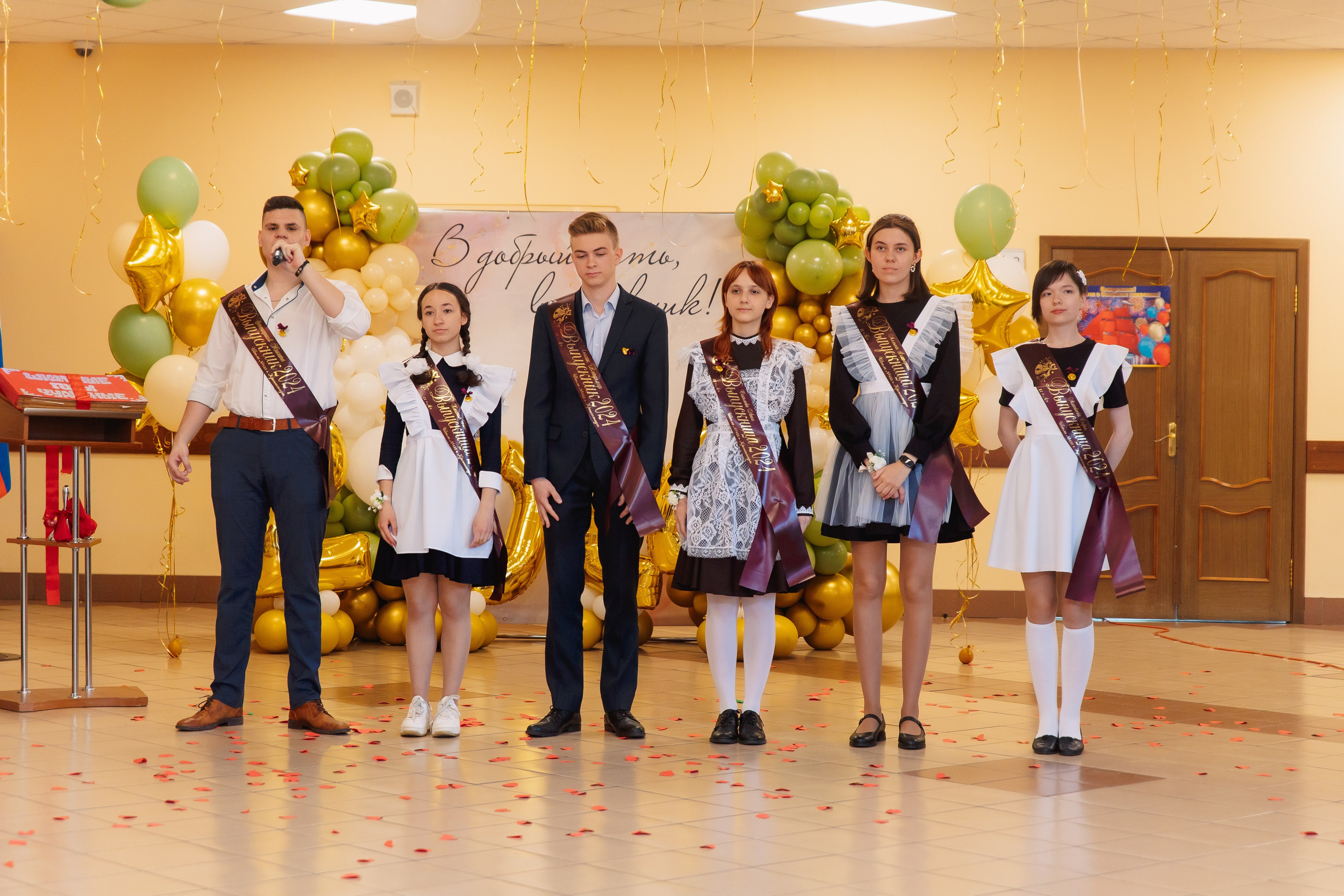 Последний звонок. Фотограф в Кронштадте и Санкт-Петербурге Анастасия Коваленко