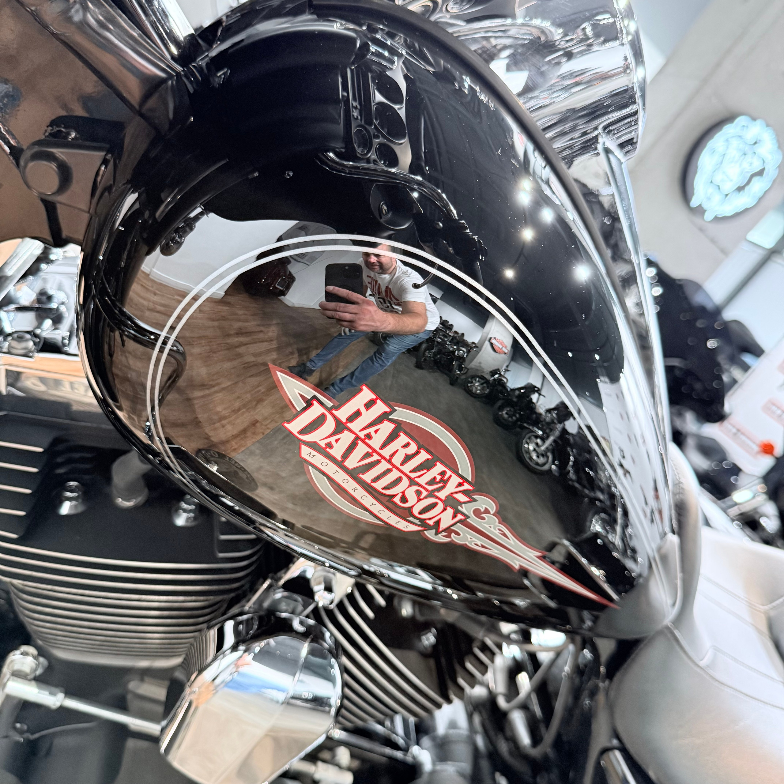 2010 Street Glide АВS Vivid Вlаck. Hello Davidson, Москва. Только хорошие мотоциклы…