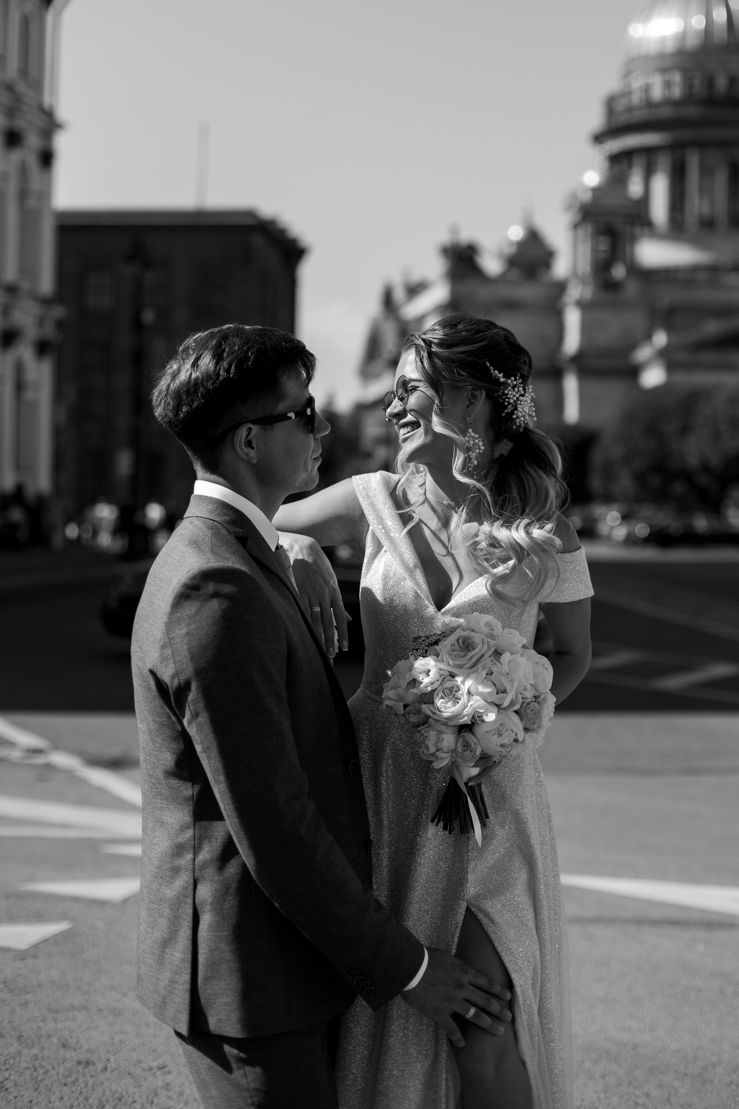 В Петербург приезжают жениться. Свадебный и семейный фотограф Арина Кулёва