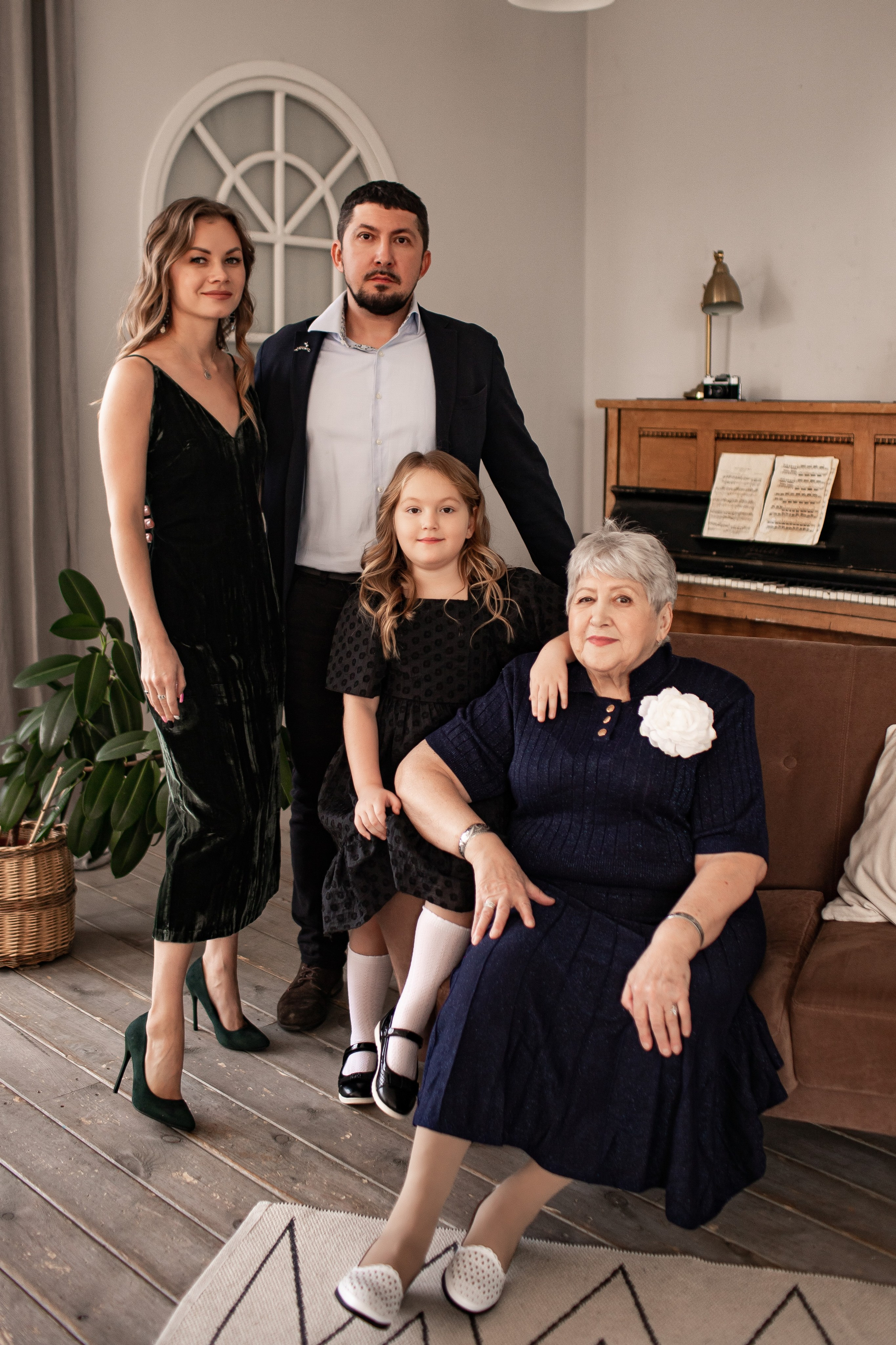 Серго и его семья. Семейная съемка — это красивый способ признаться своей семье в любви