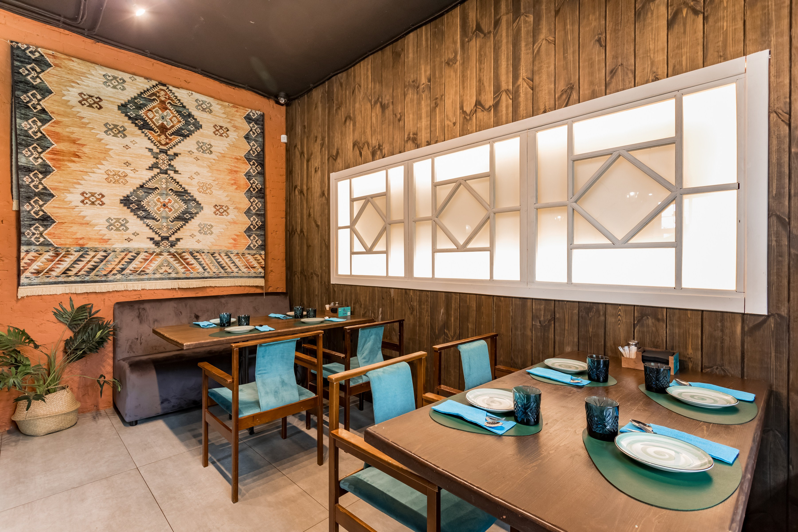 Интерьерная фотосессия для ресторана Тетри на Окской. Интерьеры, Контент, Портреты | Фотограф в Москве Дани Терно