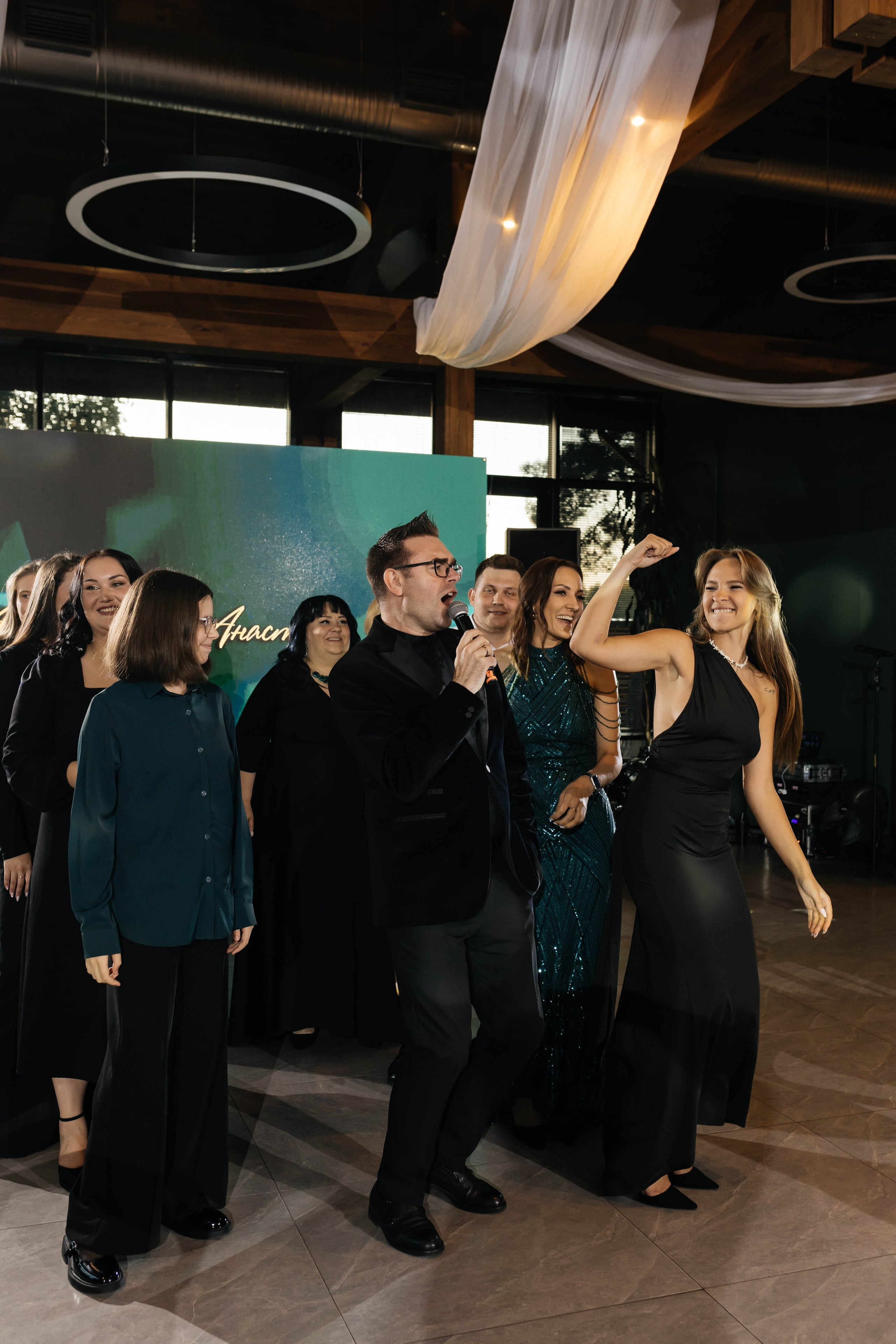 Свадебная история. Лесной Виладж. Свадебный и семейный фотограф Рассказова Виктория