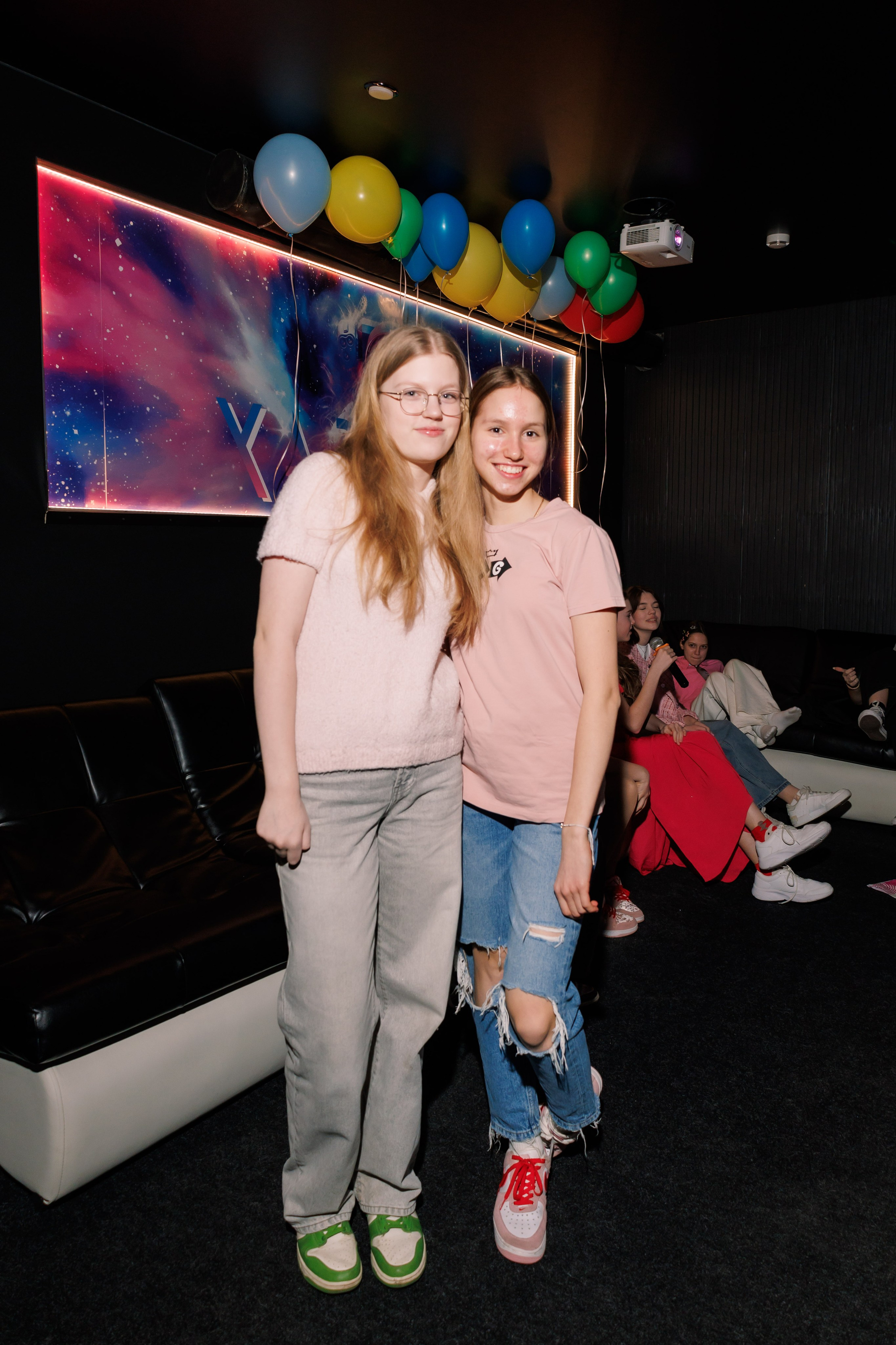 День Рождения в караоке. Фотограф в Москве Дмитрий Емельянов