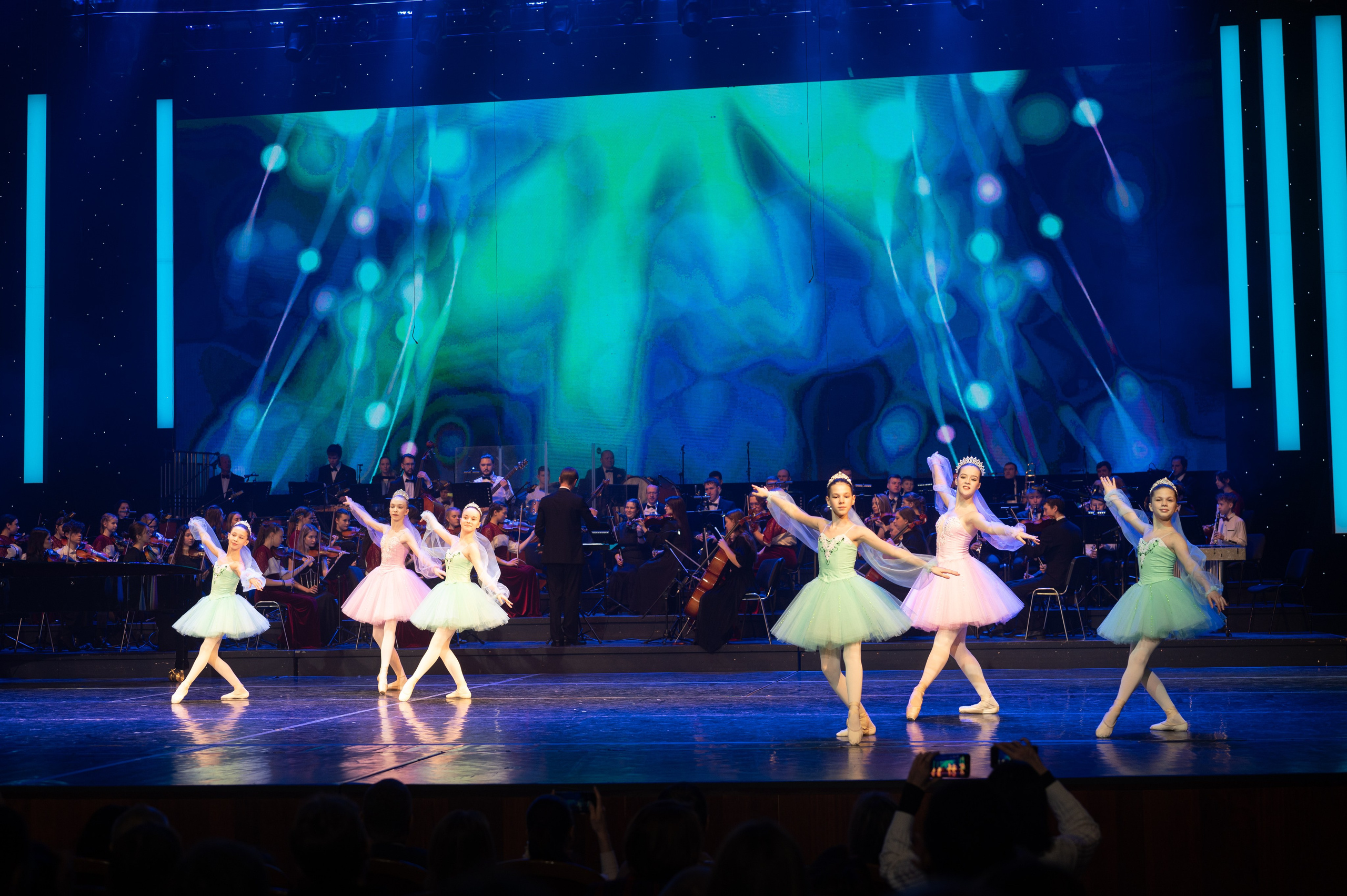 Отчетный концерт ДШИ «Гармония» «Зимняя гармония». Фотограф новорожденных, семейный детский в Тюмени Татьяна Морозова