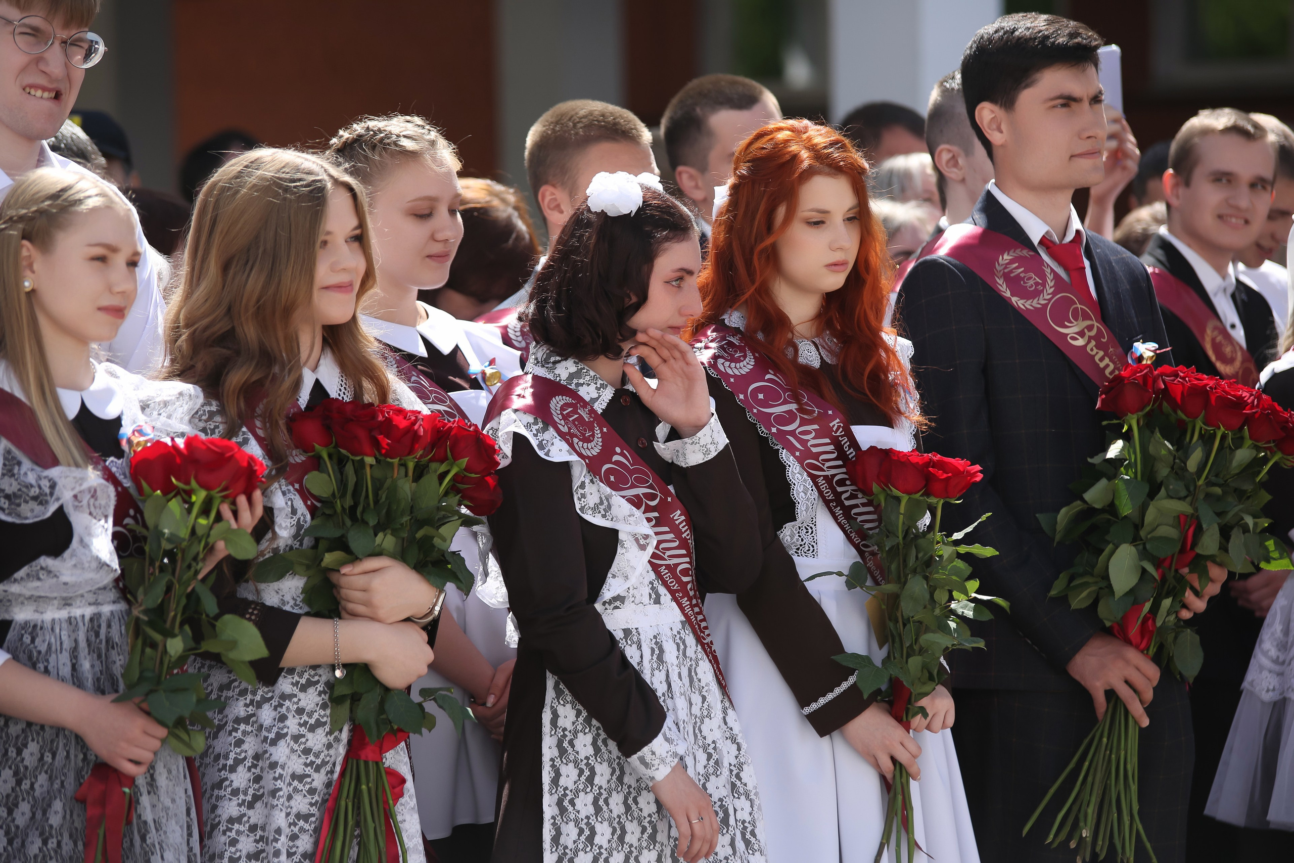 ЛИНЕЙКА «ПОСЛЕДНИЙ ЗВОНОК» 9 ШКОЛА 2024 г МЦЕНСК. ТВОЙ АЛЬБОМ / ТВОИ ПРАВИЛА