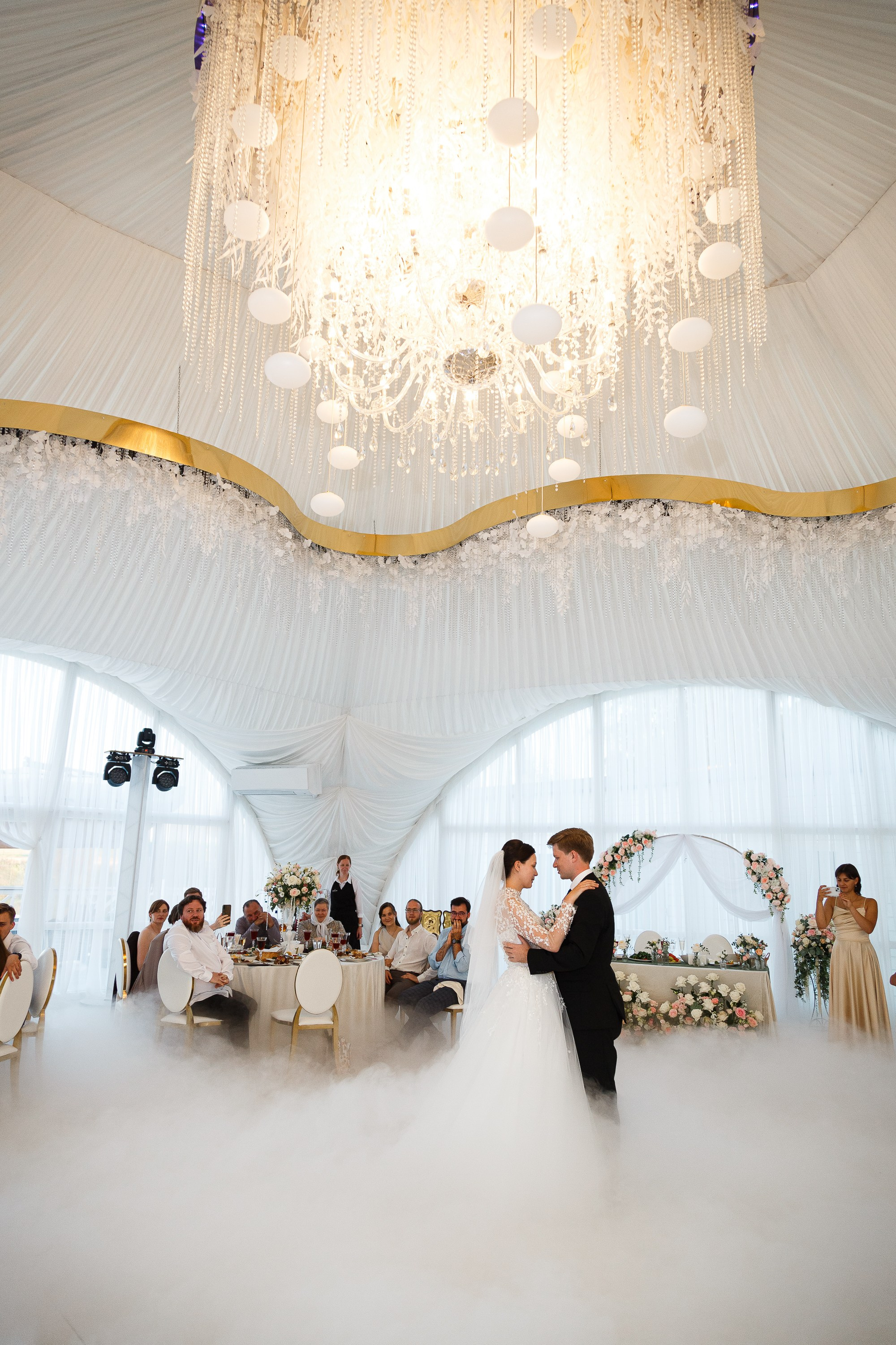 Фотограф на свадьбу в Юдино Парк.