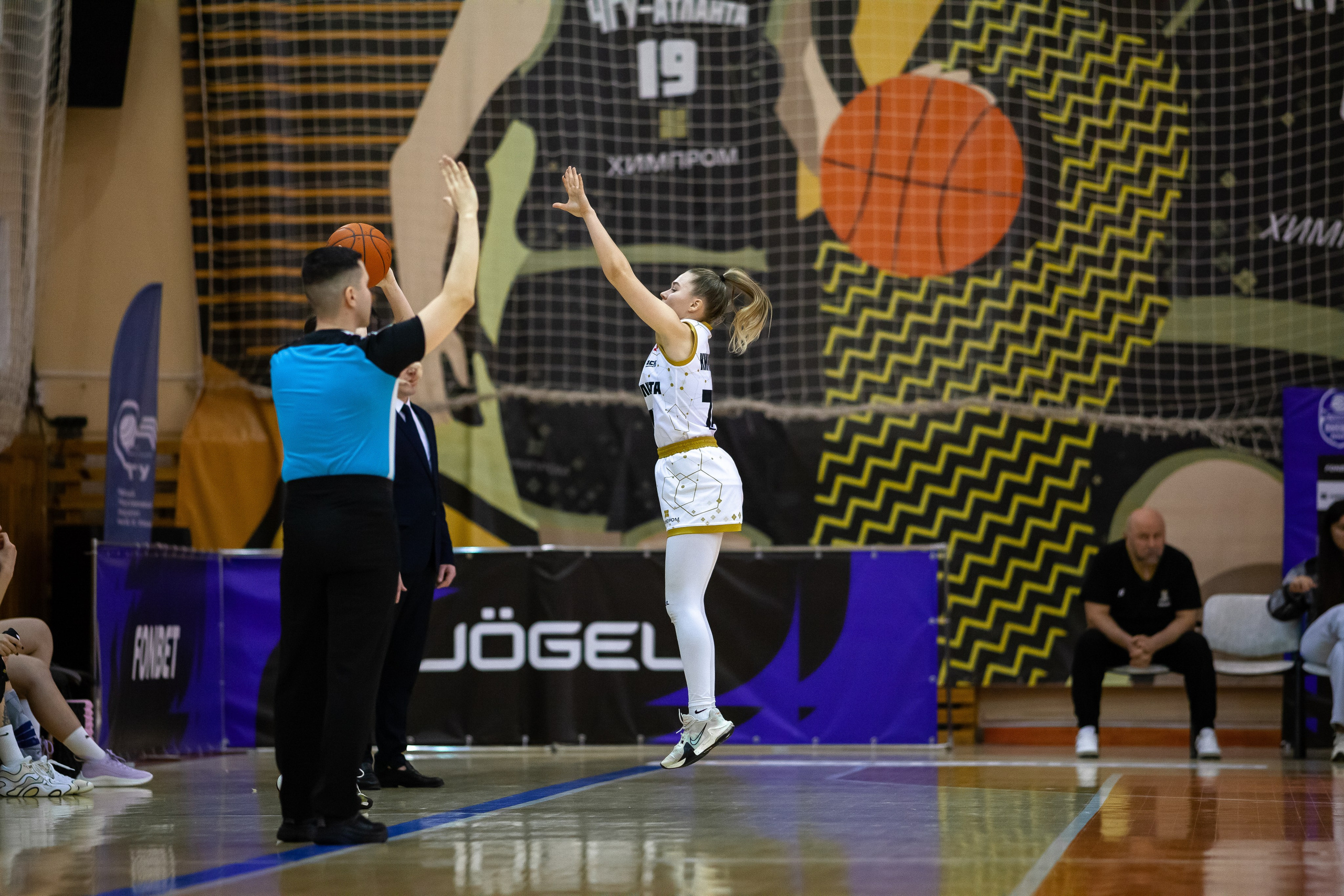 ЧГУ-Атланта — Ростов-ЮФУ / 1 игра. Фотография