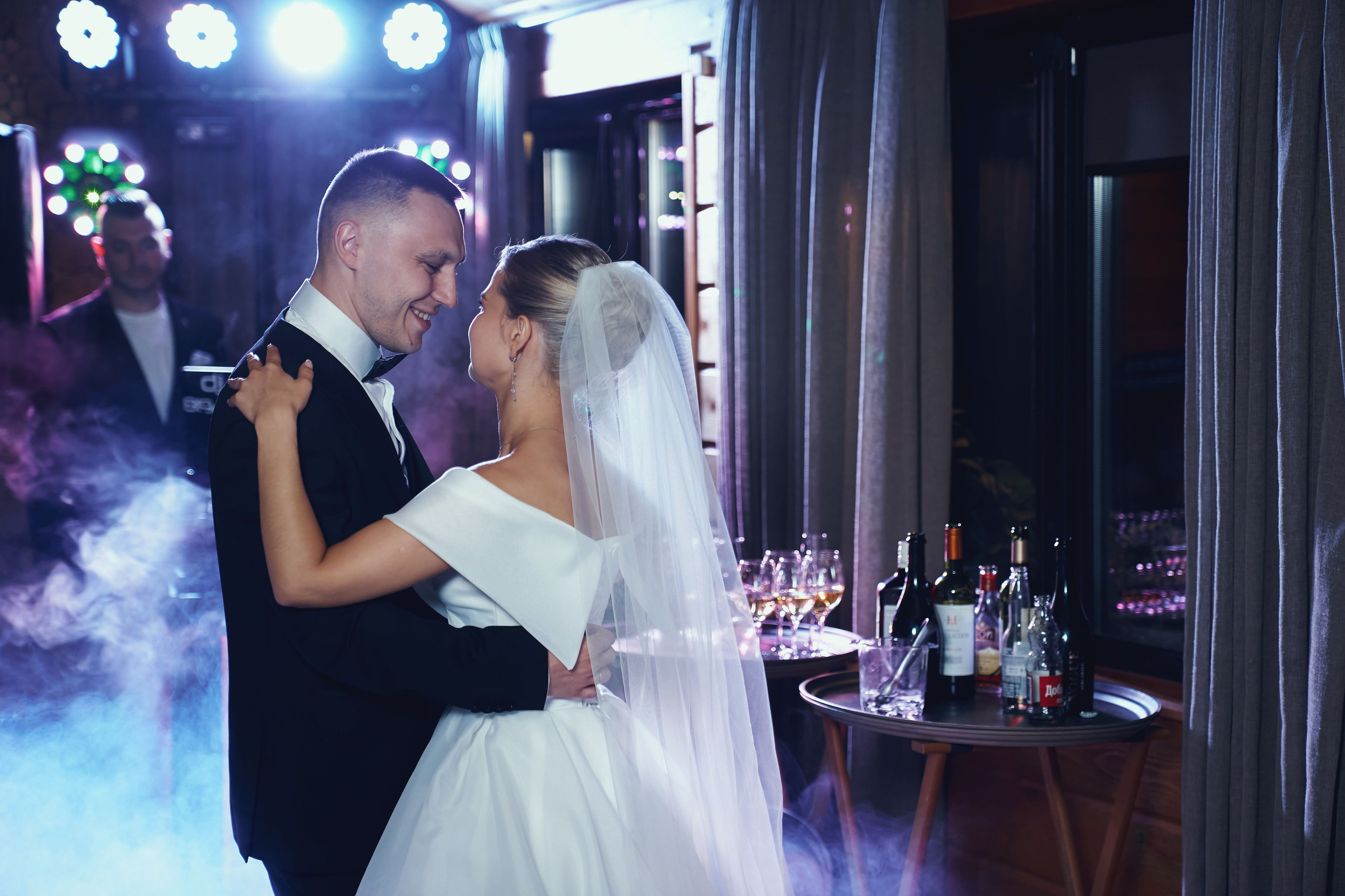 Свадьба Николая и Ирины в Золотом сазане, большая беседка