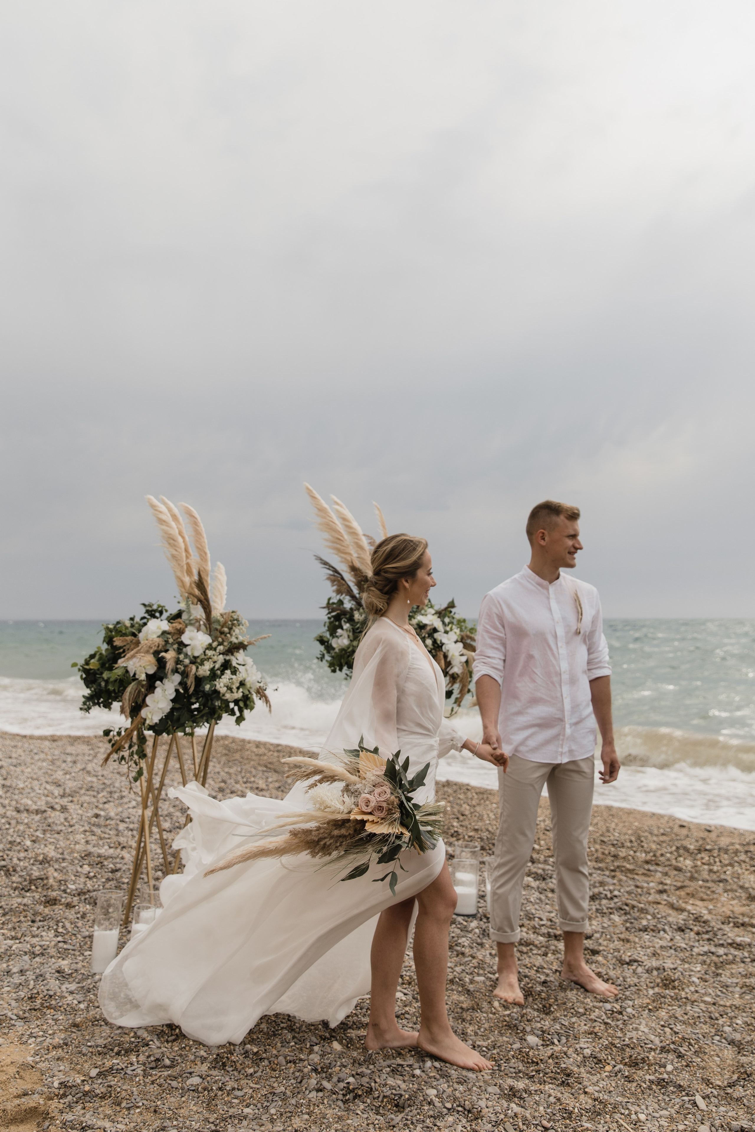 На берегу моря…. СВАДЕБНЫЙ ФОТОГРАФ В КРЫМУ И СЕВАСТОПОЛЕ