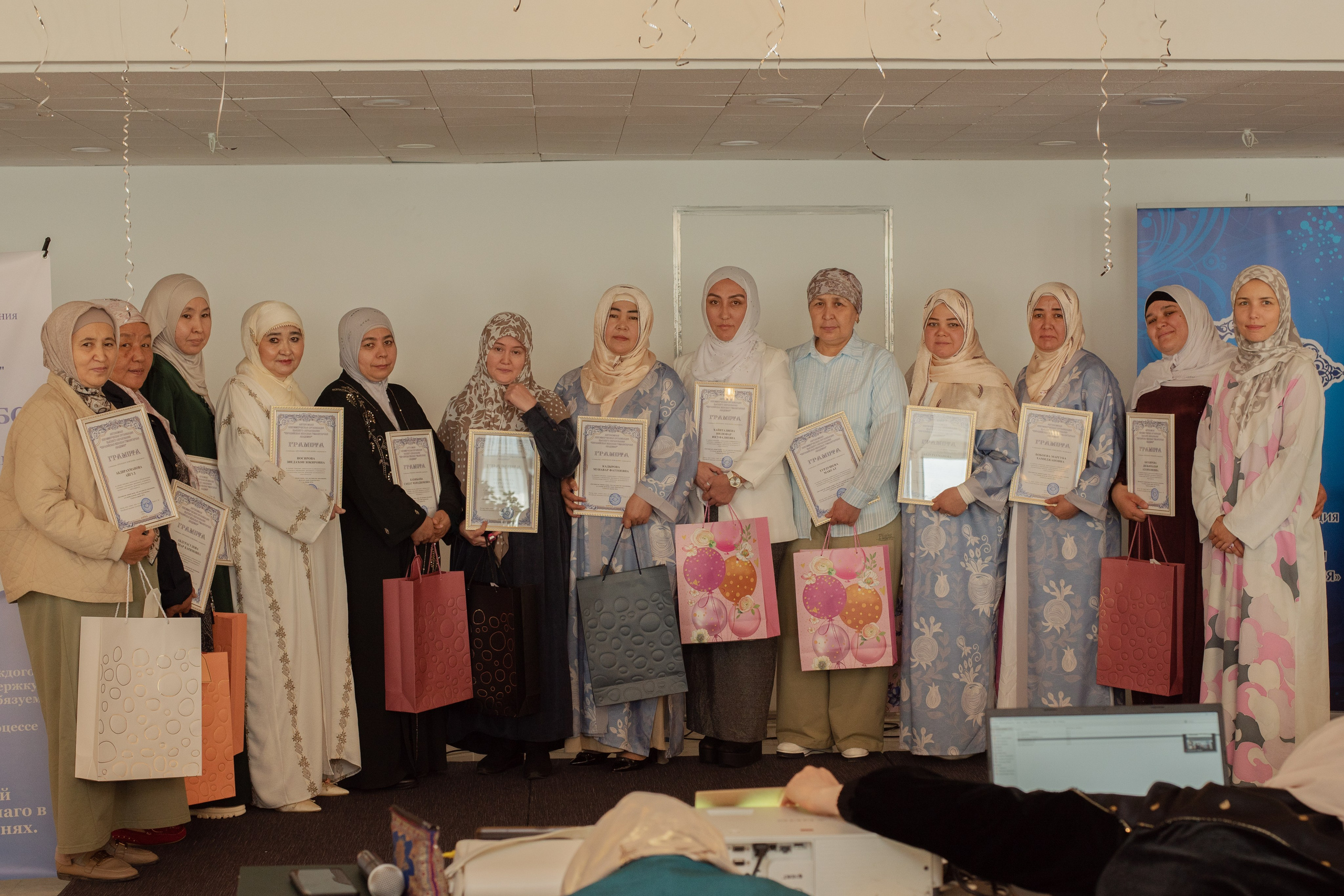 Выпускной в Евразийской женской гуманитарной академии. Лина Курочка — ваш фотограф