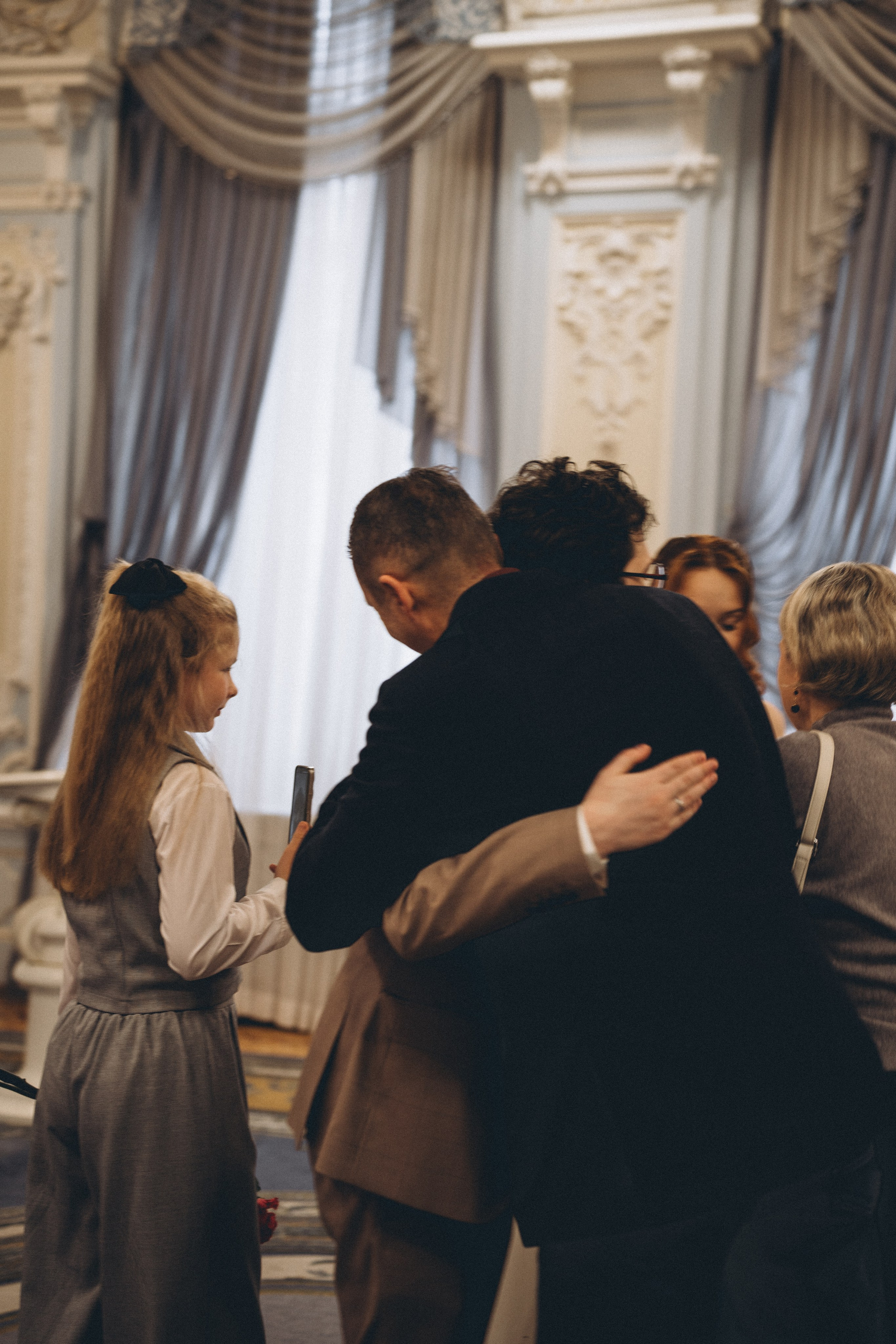 СВАДЕБНАЯ СЬЕМКА ВО ВТОРОМ ДВОРЦЕ С ГОСТЯМИ И ПРОГУЛКА В ТАВРИЧЕСКОМ САДУ. Профессиональный фотограф, Санкт-Петербург — Виктория Богомолова