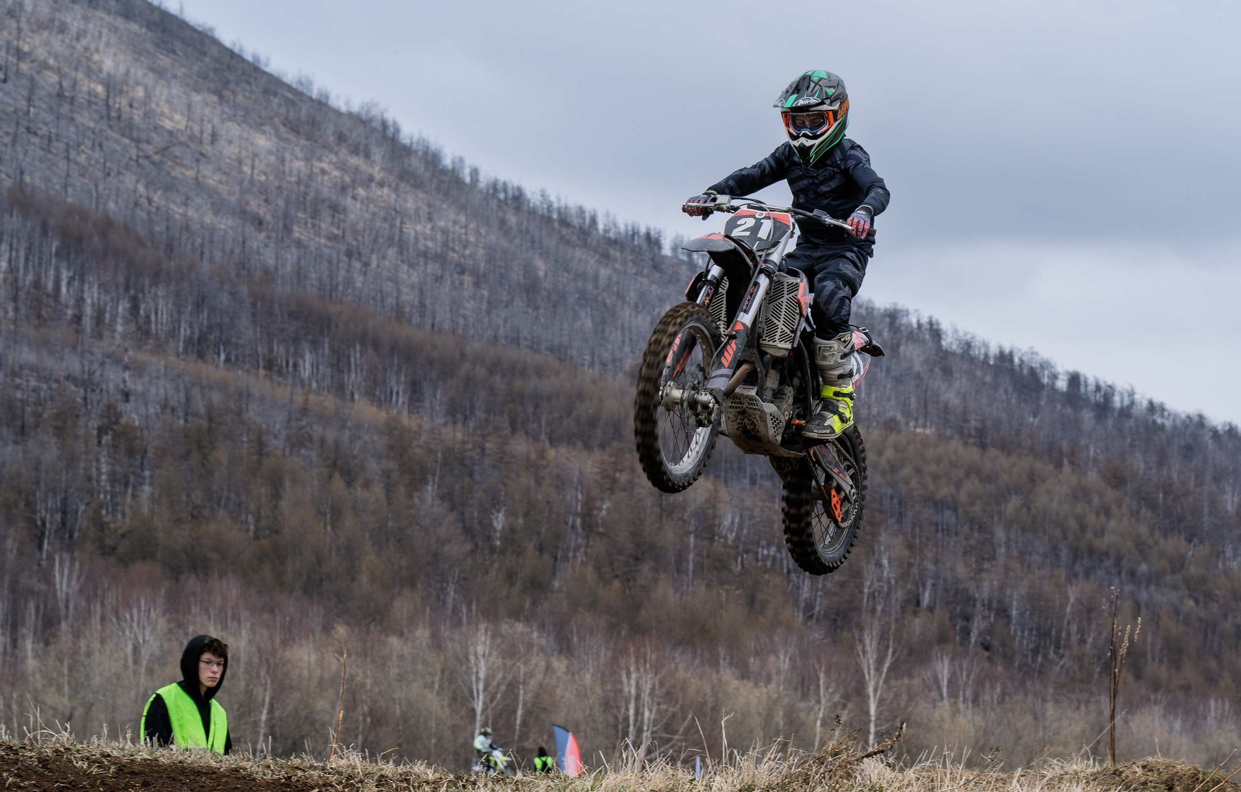 Мотогонки Эссо май 2025. Фотограф Ворошилов Дмитрий. Эссо. Камчатка