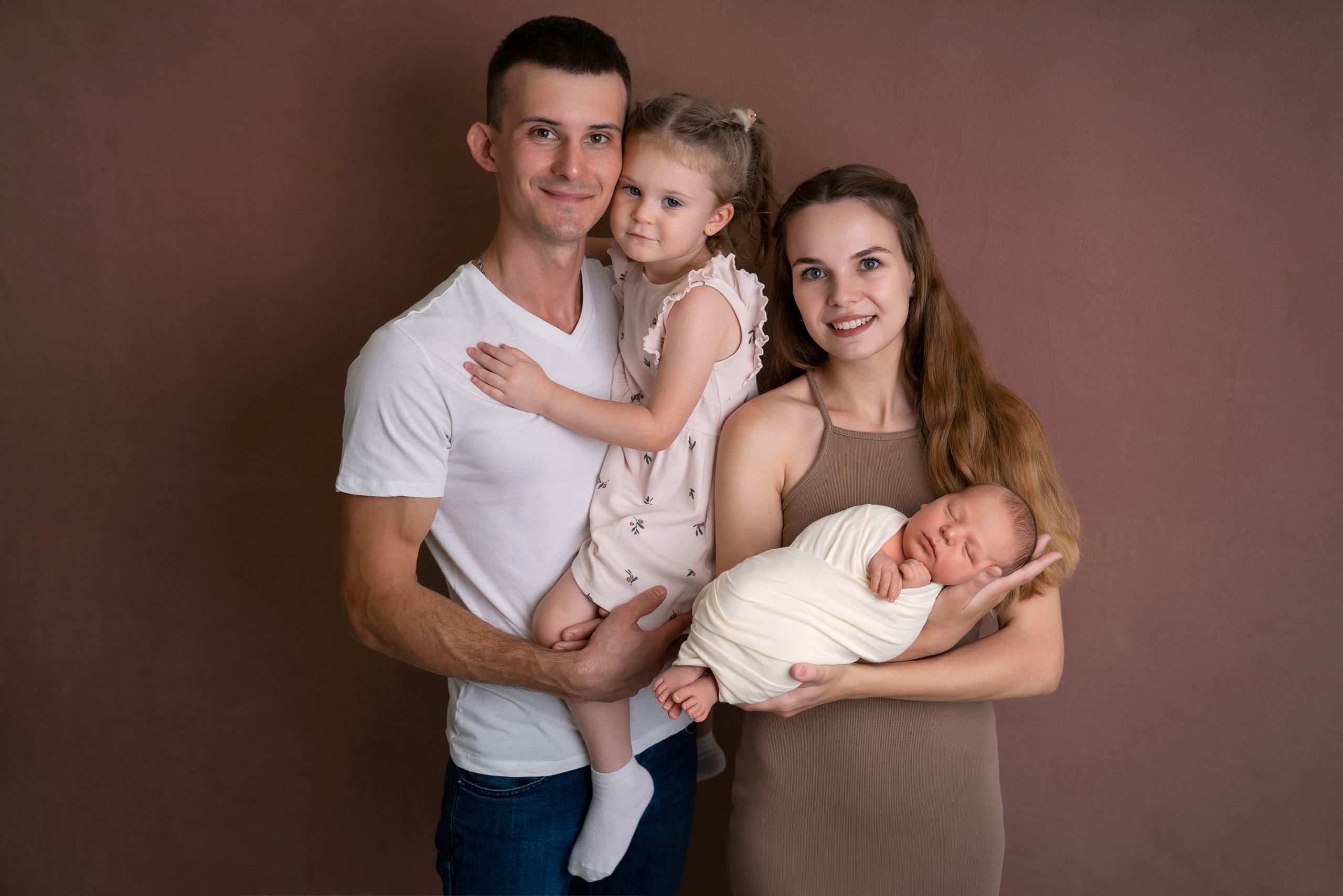 Фото с родителями/Макроснимки. Фотограф новорожденных Оренбург и свадебный фотограф Оренбург