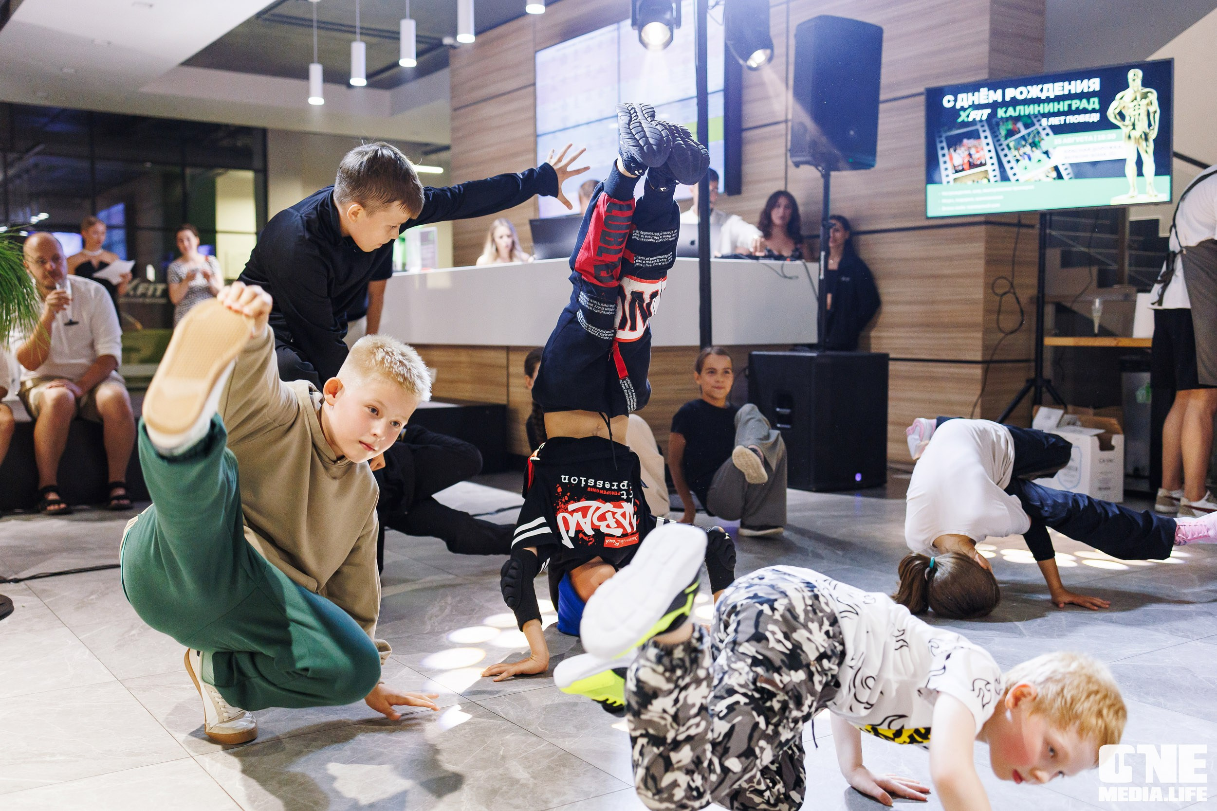 Фоторепортаж с 5-летия фитнес-клуба X-Fit. One Media Life: фоторепортажи, фотоотчеты с мероприятий и заведений