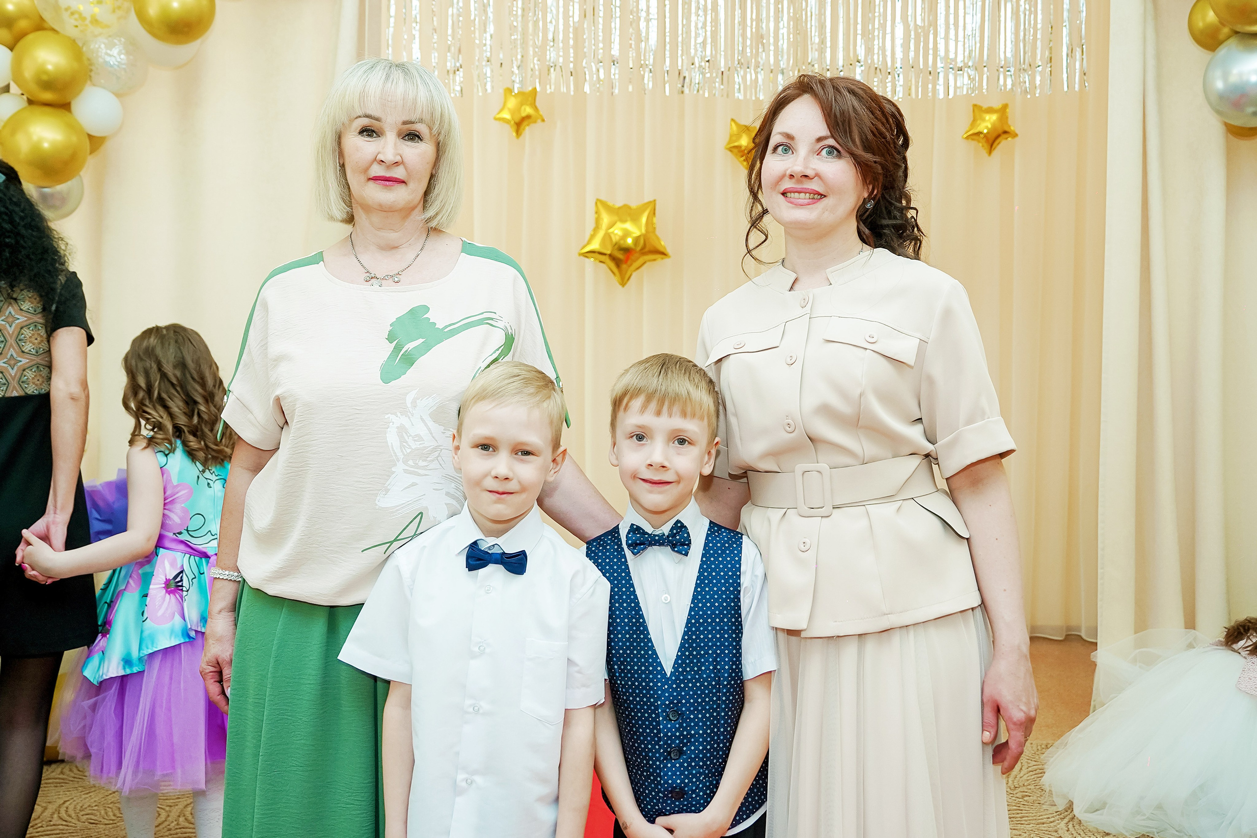 Фотосъемка видеосъёмка фотограф видеооператор новогодних утренников  в. Фотограф, видеооператор Нина Коршунова