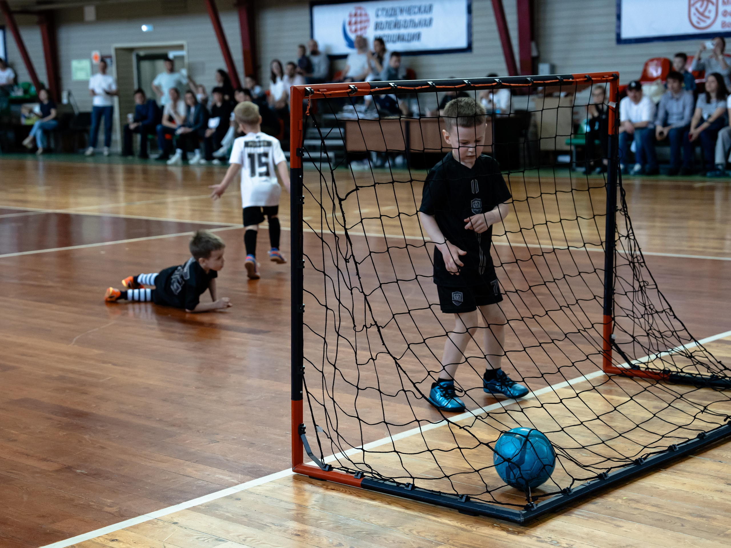 Тики-Така Противостояние 2025. Крамер Юлиана детский и семейный фотограф