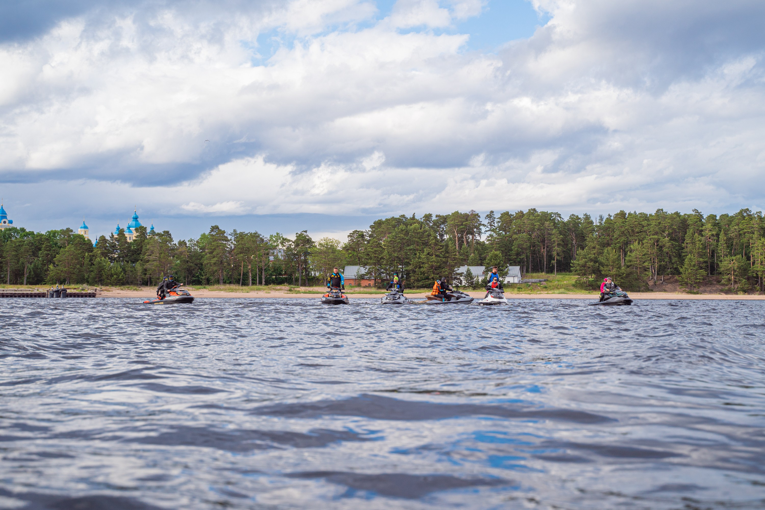 Гидровыезд в Коневский мужской монастырь. Свадебный, семейный, портретный, репортажный фотограф в Санкт-Петербурге