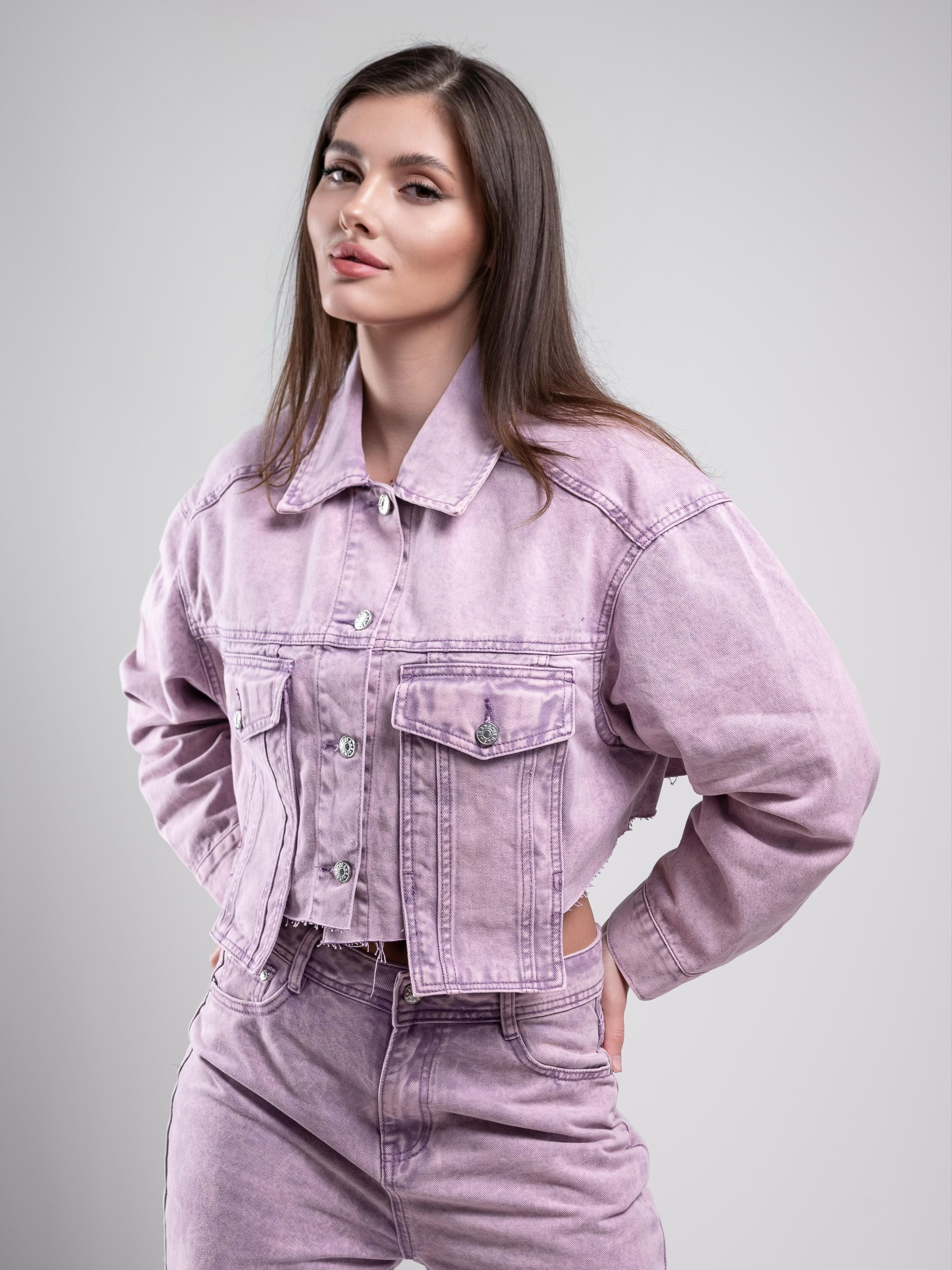 Джинсовые костюмы две модели. Предметный фотограф, фото для маркетплейсов Пятигорск, КМВ