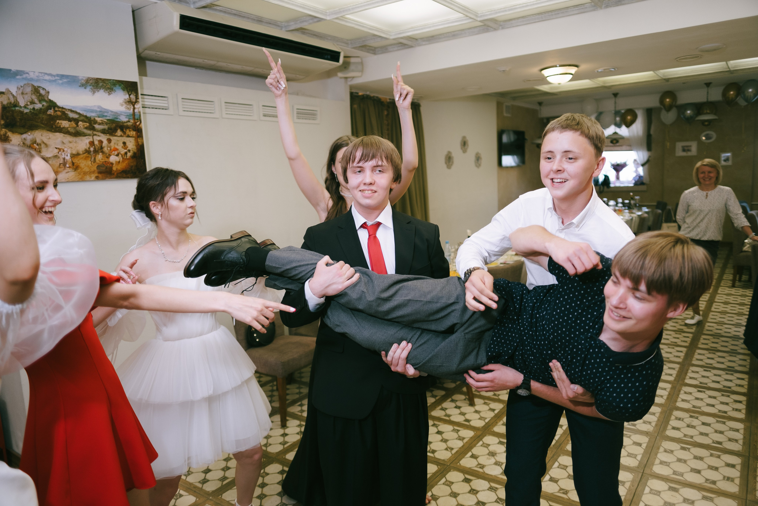 Выпускной школа 33. Свадебный и репортажной фотограф Денис Ожигин в Краснодаре и Краснодарском крае