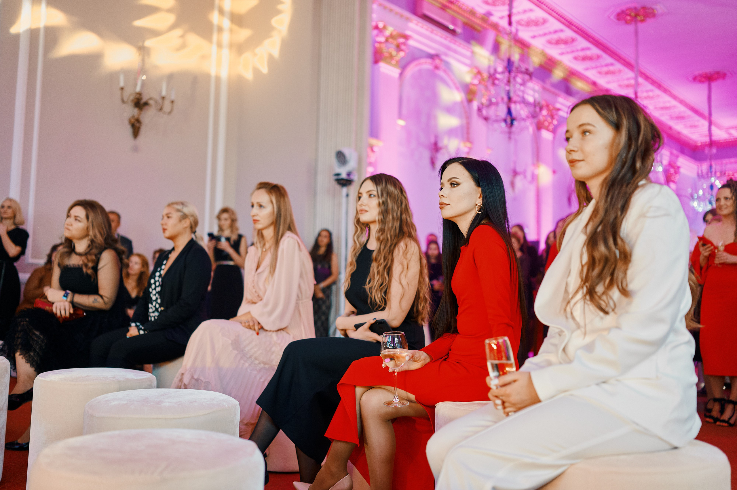 Eva clinic. Репортажной фотограф Ариан