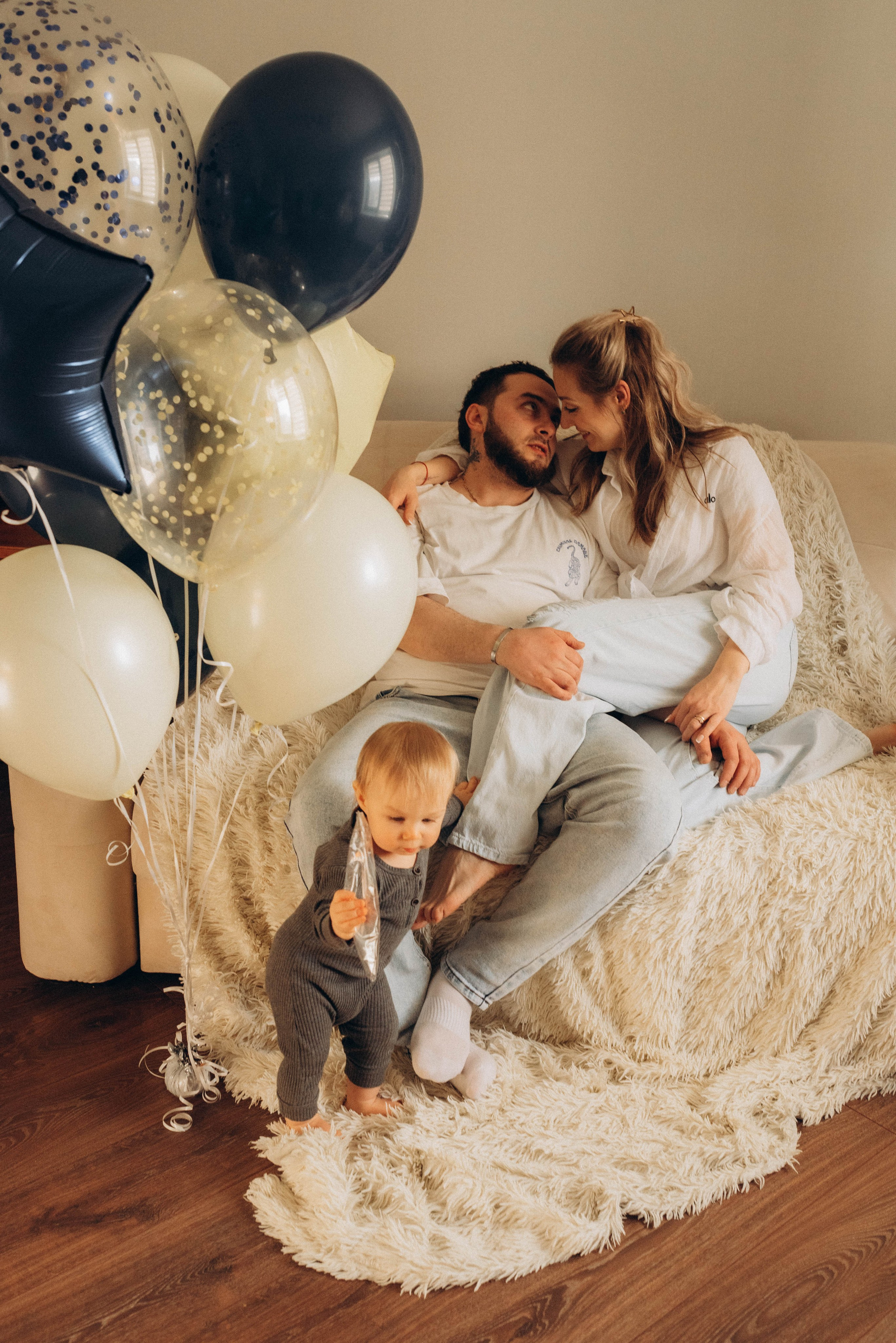 Домашняя фотосессия ко дню рождения малыша. Семейный фотограф в Железнодорожном Масаева Елена