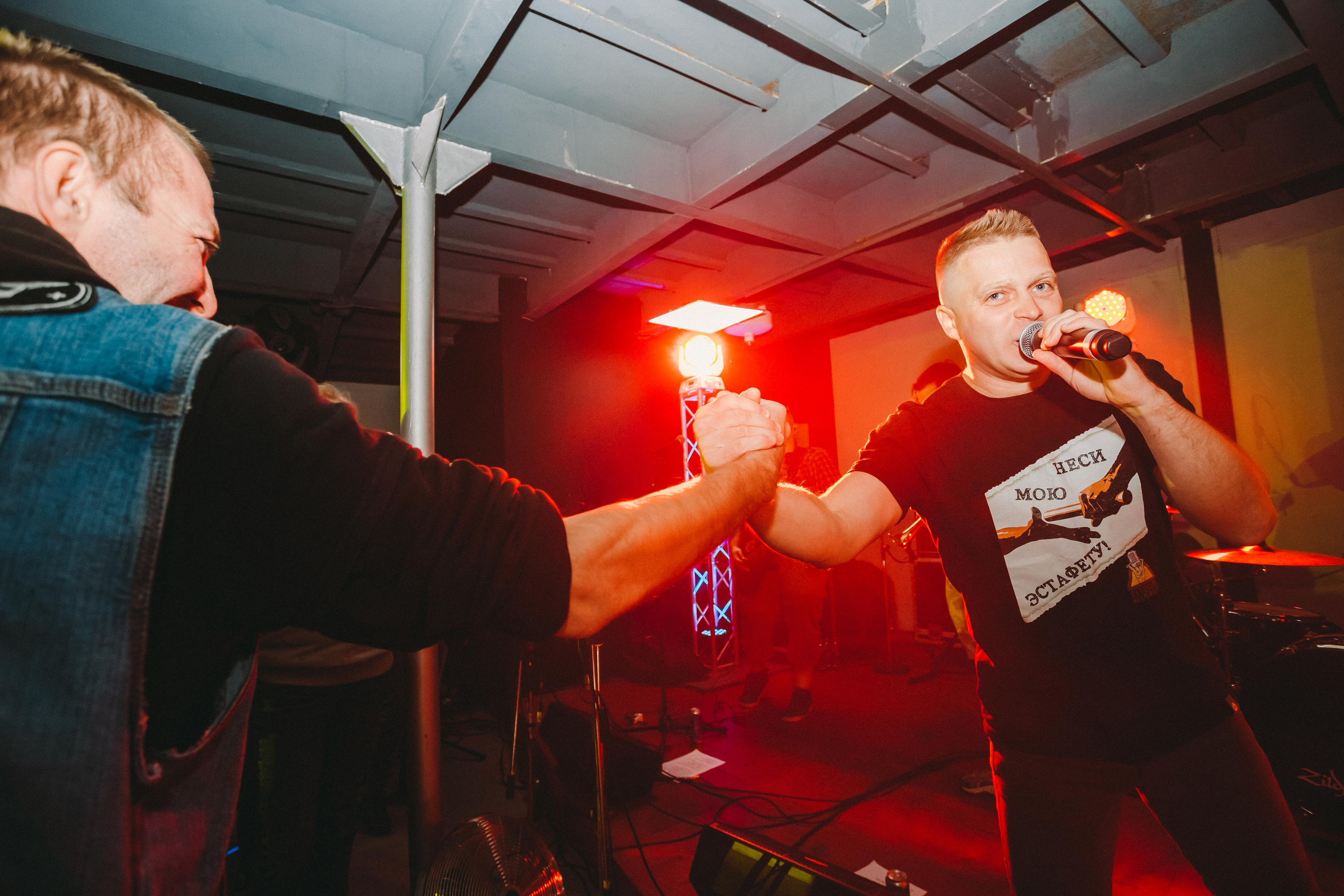 ВКЛЮЧАЙ МИКРОФОН (ПОЗОРНАЯ ОБЗОРНАЯ). Фотограф Сонкина Татьяна