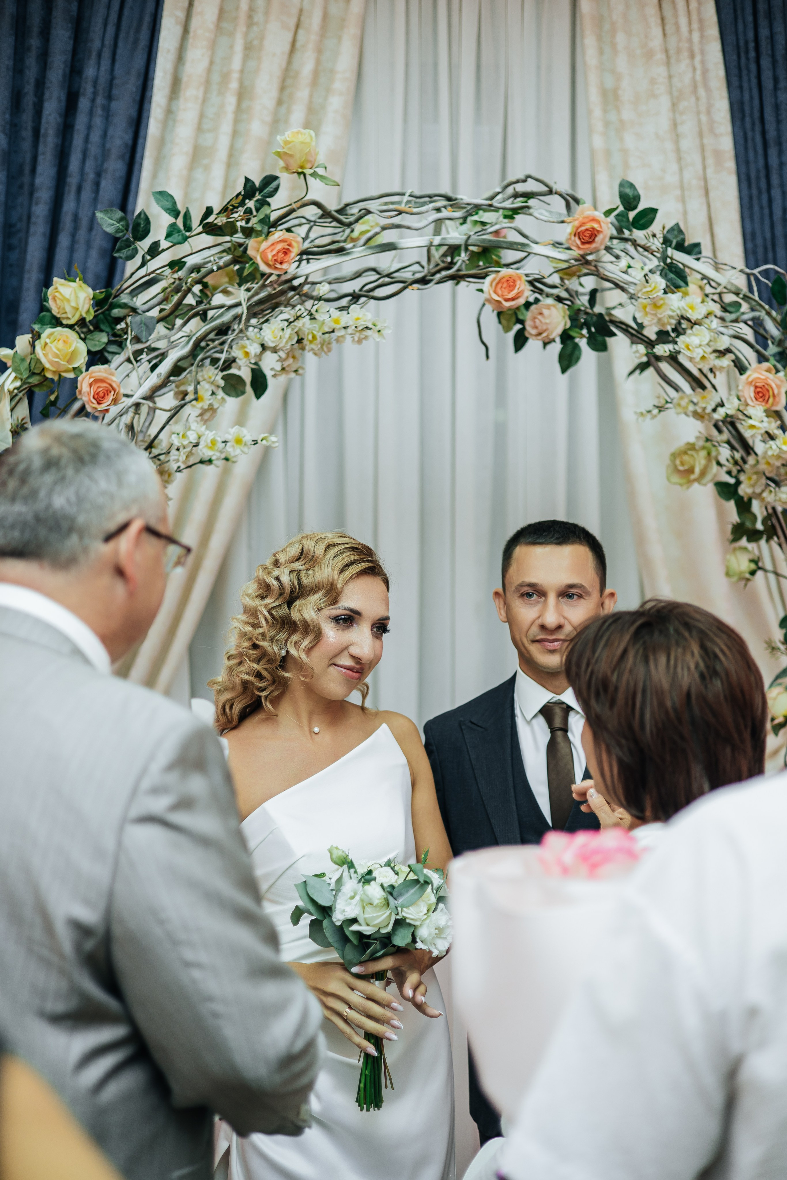 Загс Советского района + фотосессия. Свадебный и семейный фотограф Ростова-на-Дону Ирина Бондарева