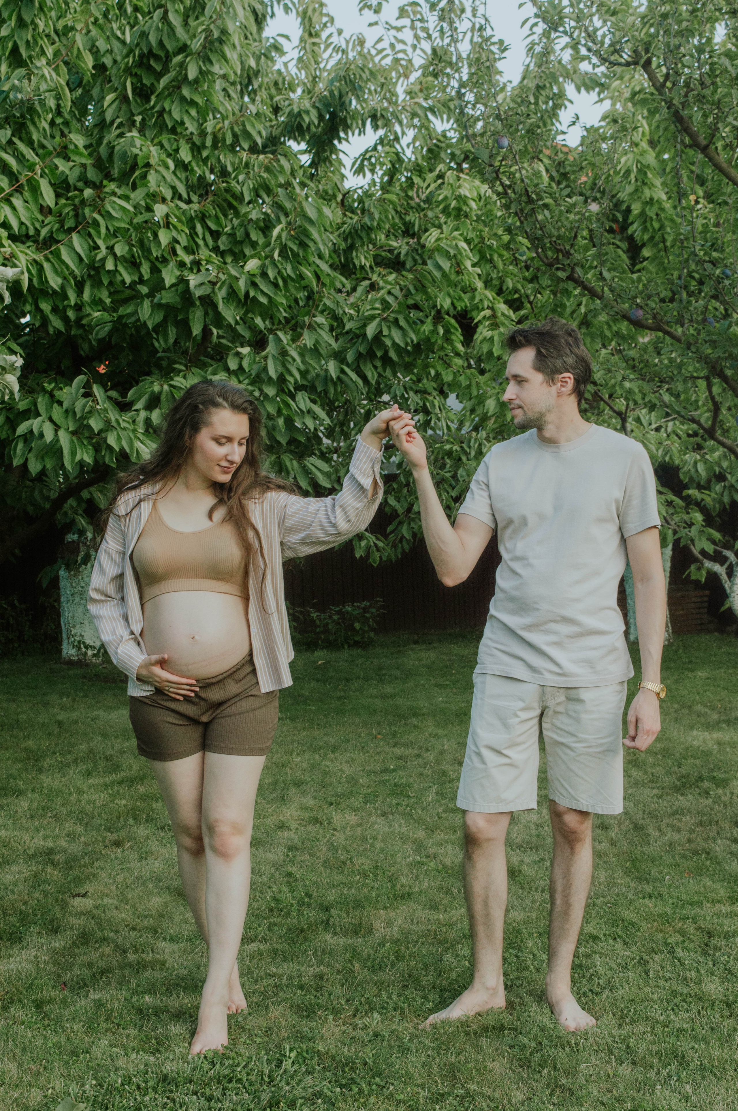 Love-story в саду. Фотограф Анастасия Лощакова в Москве