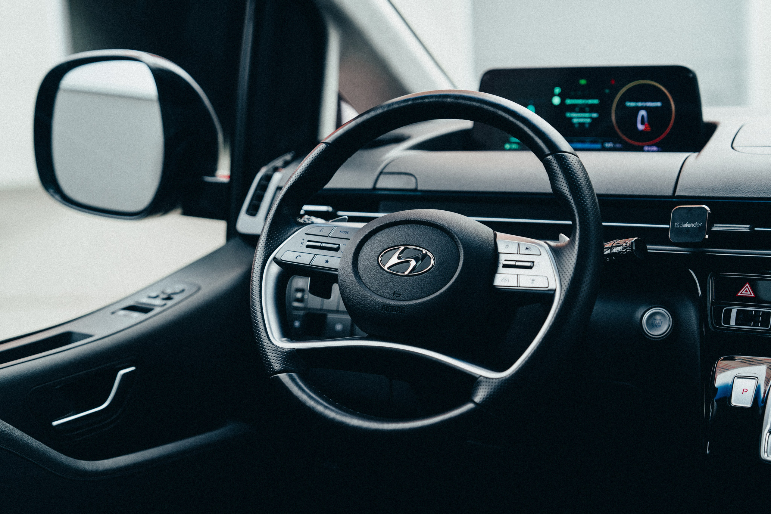 Hyundai Staria. Идеальные портреты для соцсетей — Фотограф Ленар