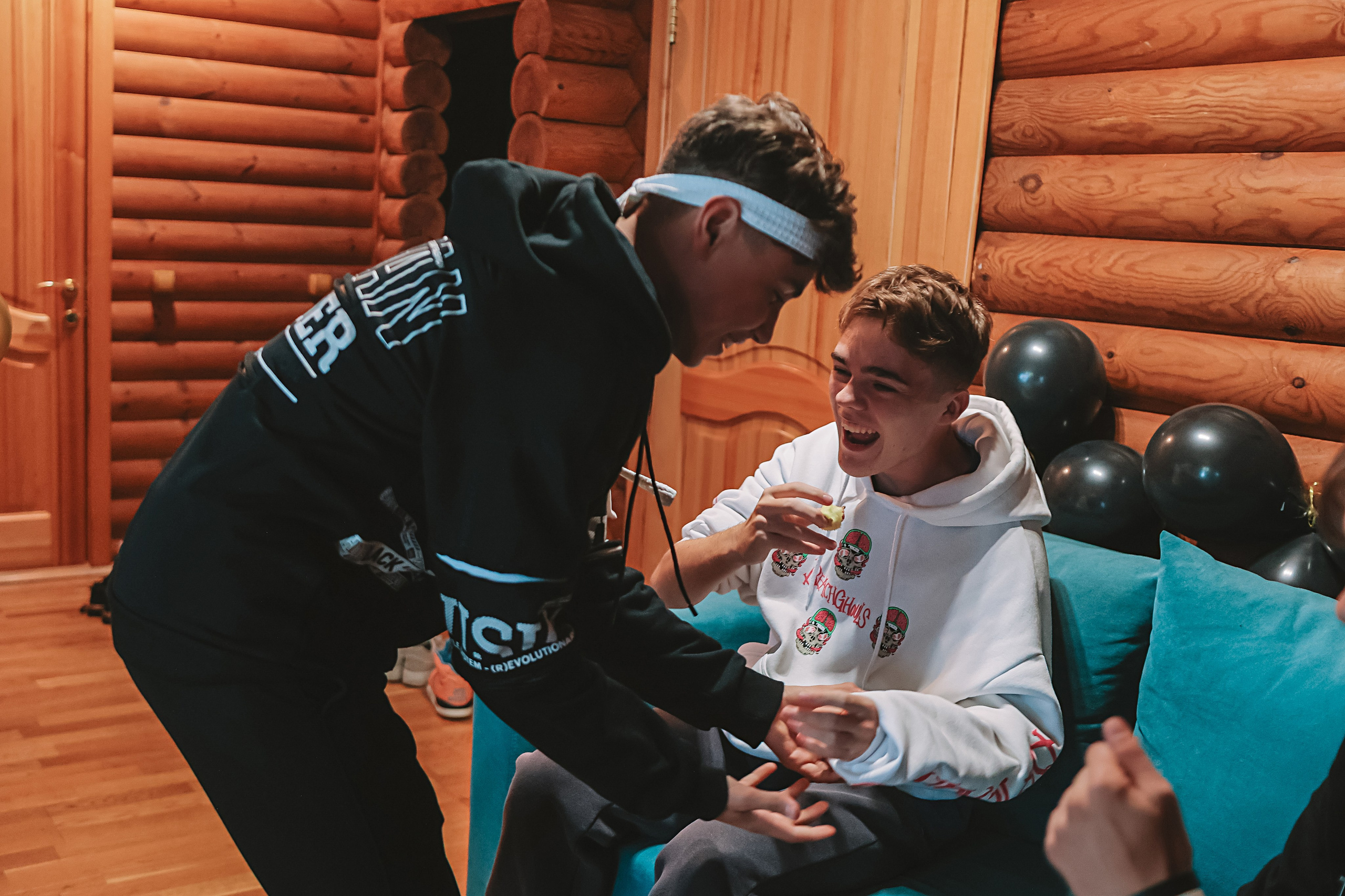 Последний звонок. Семейный фотограф Тюмень, фотограф на роды Салмина Мария