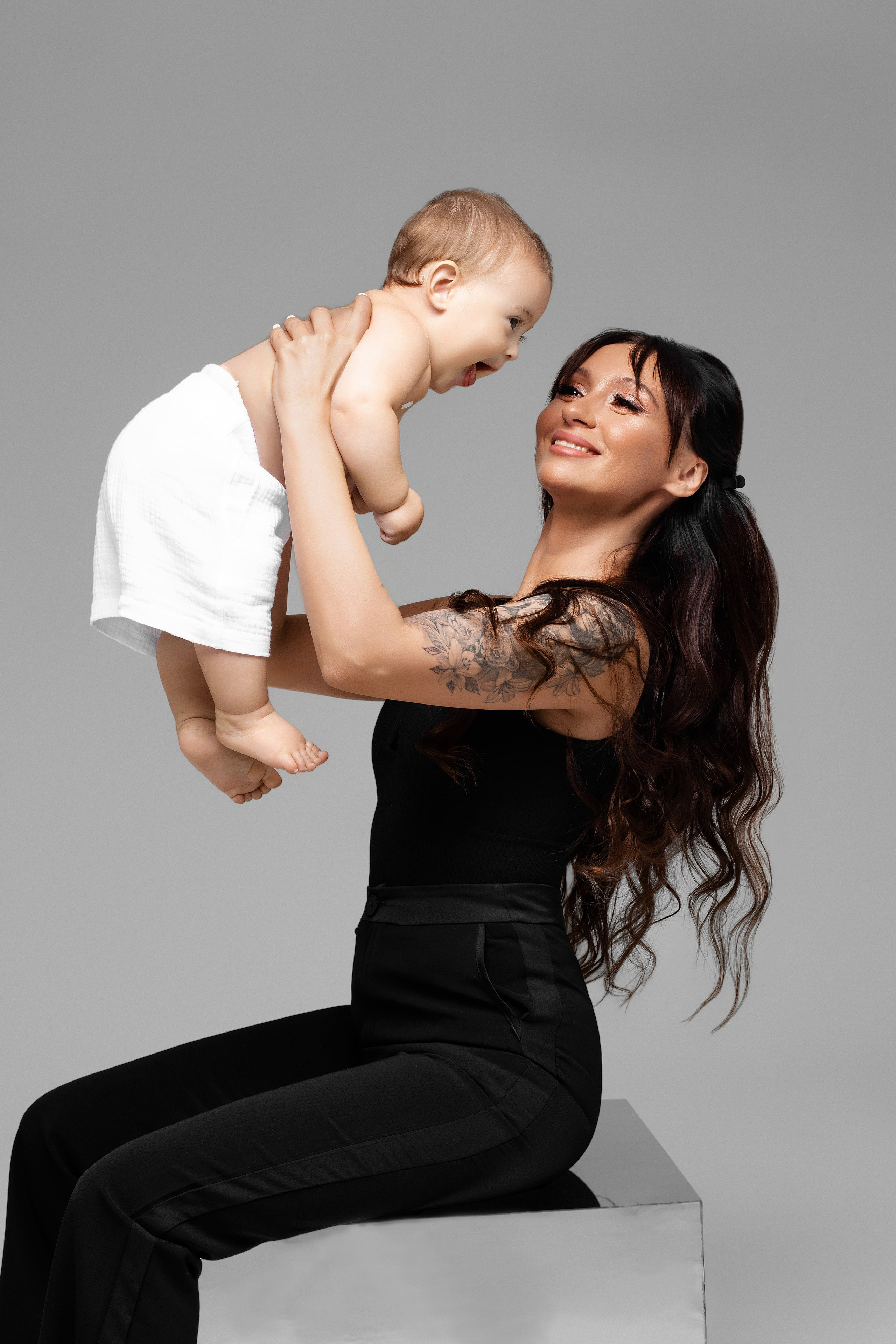 Мама и малыш. Фотограф беременности и семей Нижневартовск