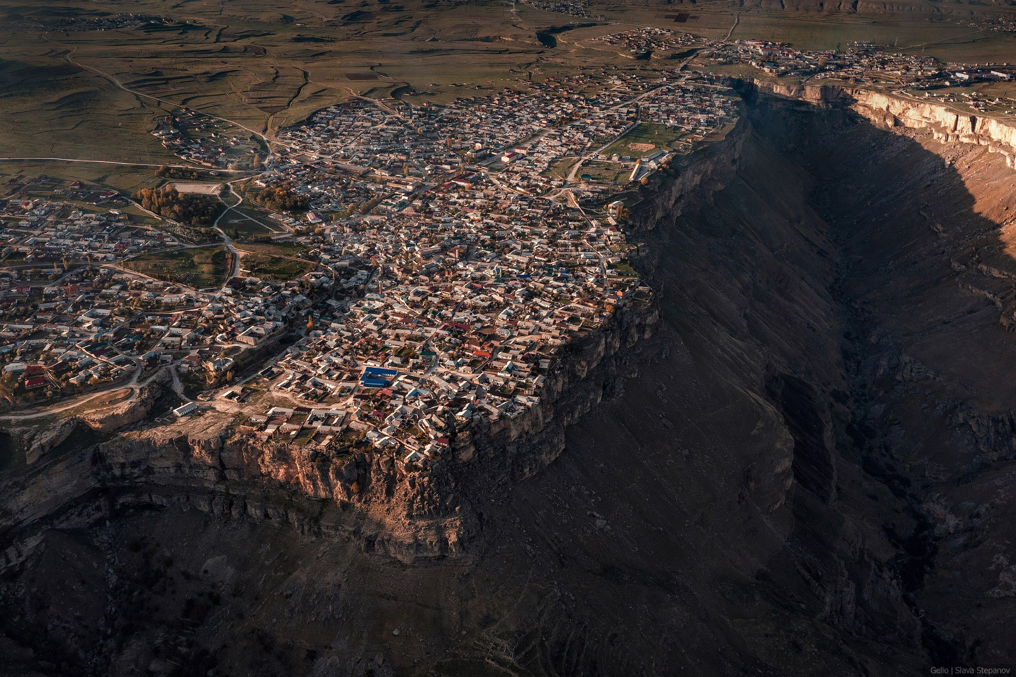 Хунзах, дагестан посёлок на краю обрыва