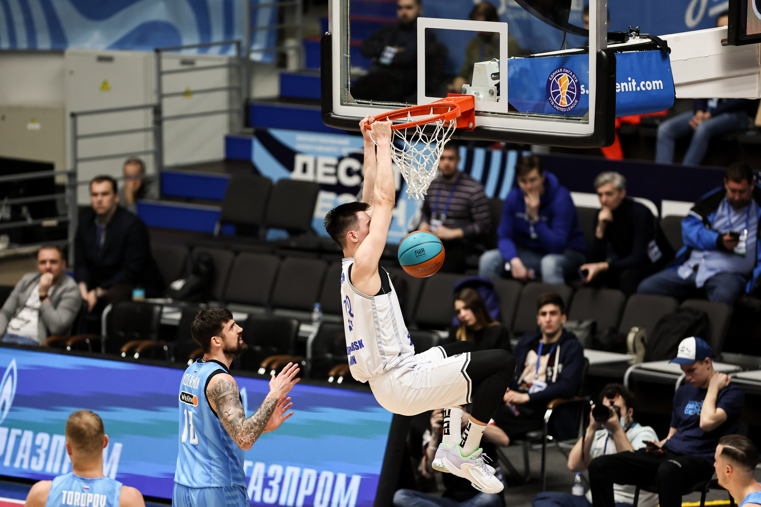 Зенит-Енисей 10.03.2024. Спортивный и репортажный фотограф Антон Тереханов