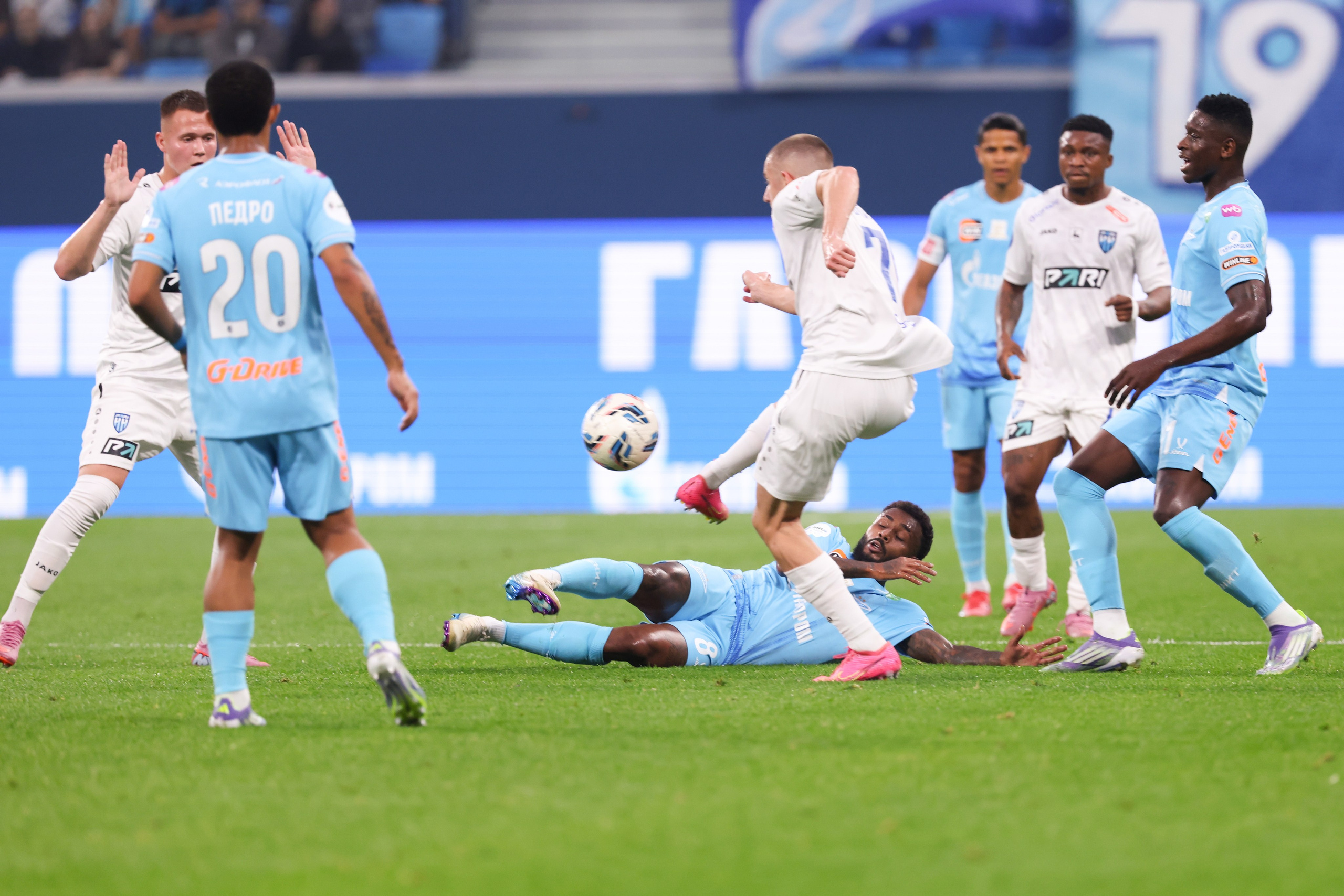 ФК «Зенит» — ФК «Пари НН» 30.08.2025. Спортивный и репортажный фотограф Антон Тереханов