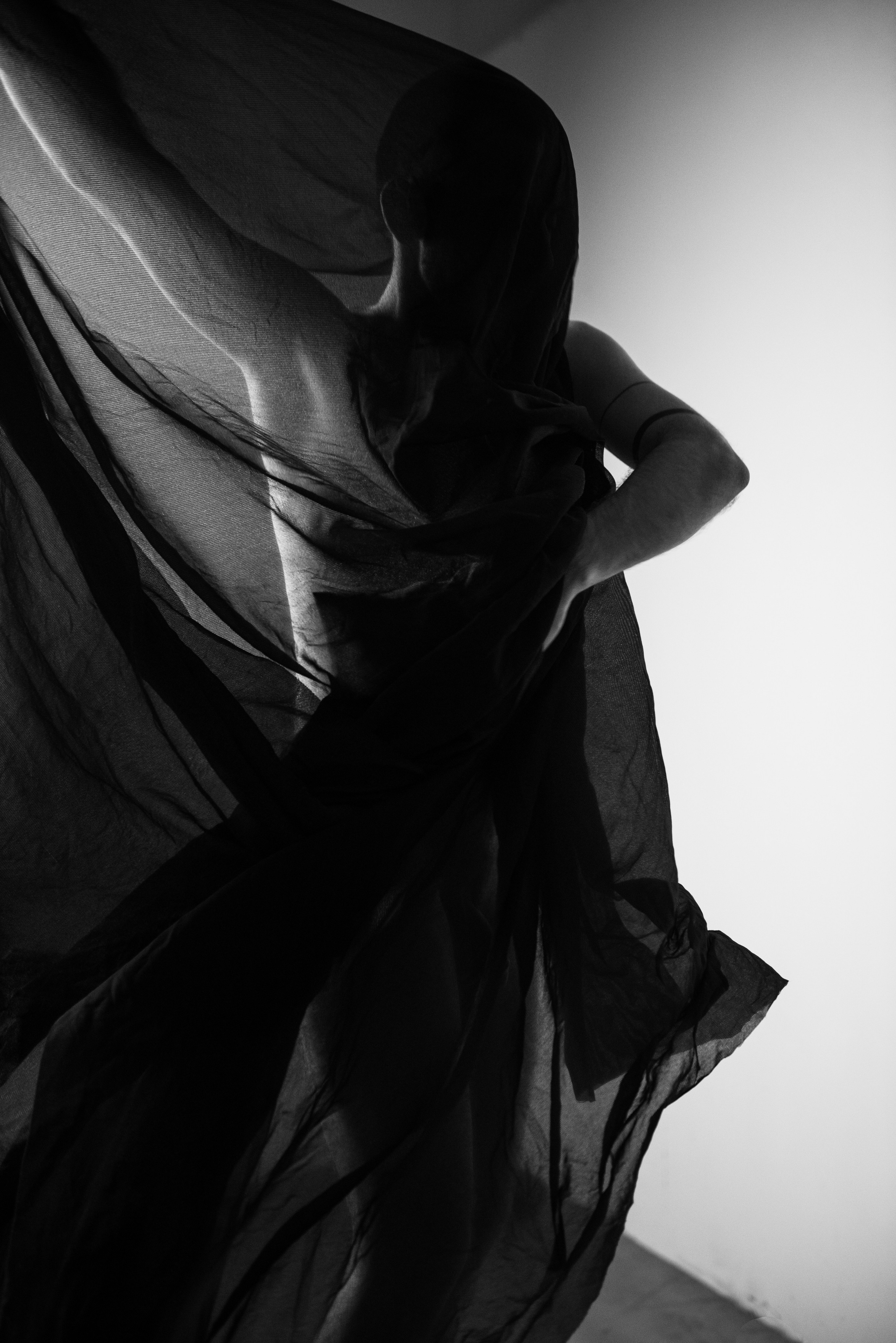 Юрий/ню/18+. Портретный и архитектурный фотограф в Москве и Санкт-Петербурге