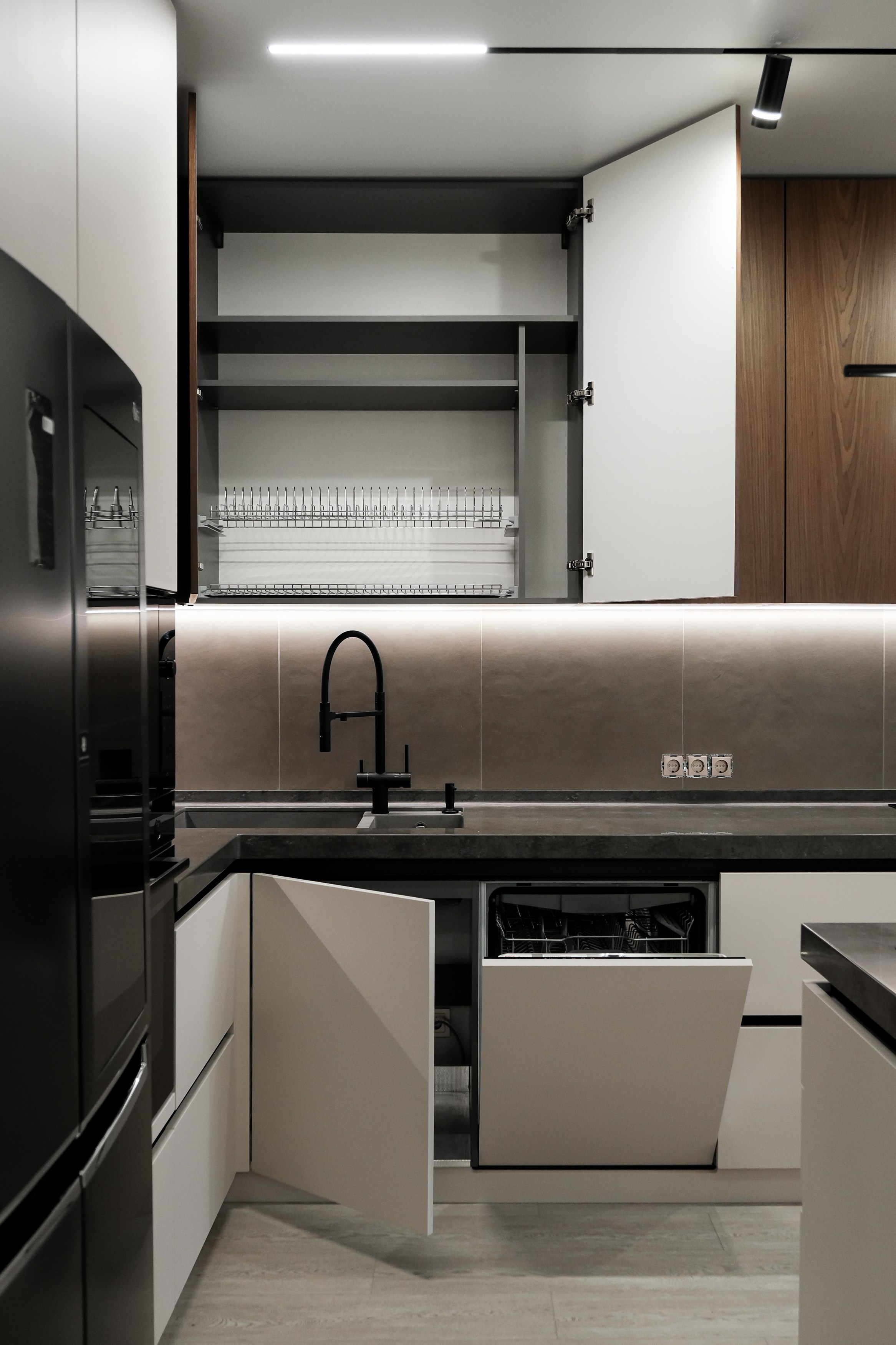 Мебель на заказ Томск по дизайн проекту. Кухни Шкафы | ГУДРУМ. ГУДРУМ — Мебель на заказ в Томске | Кухни | Шкафы | Стулья и Столы