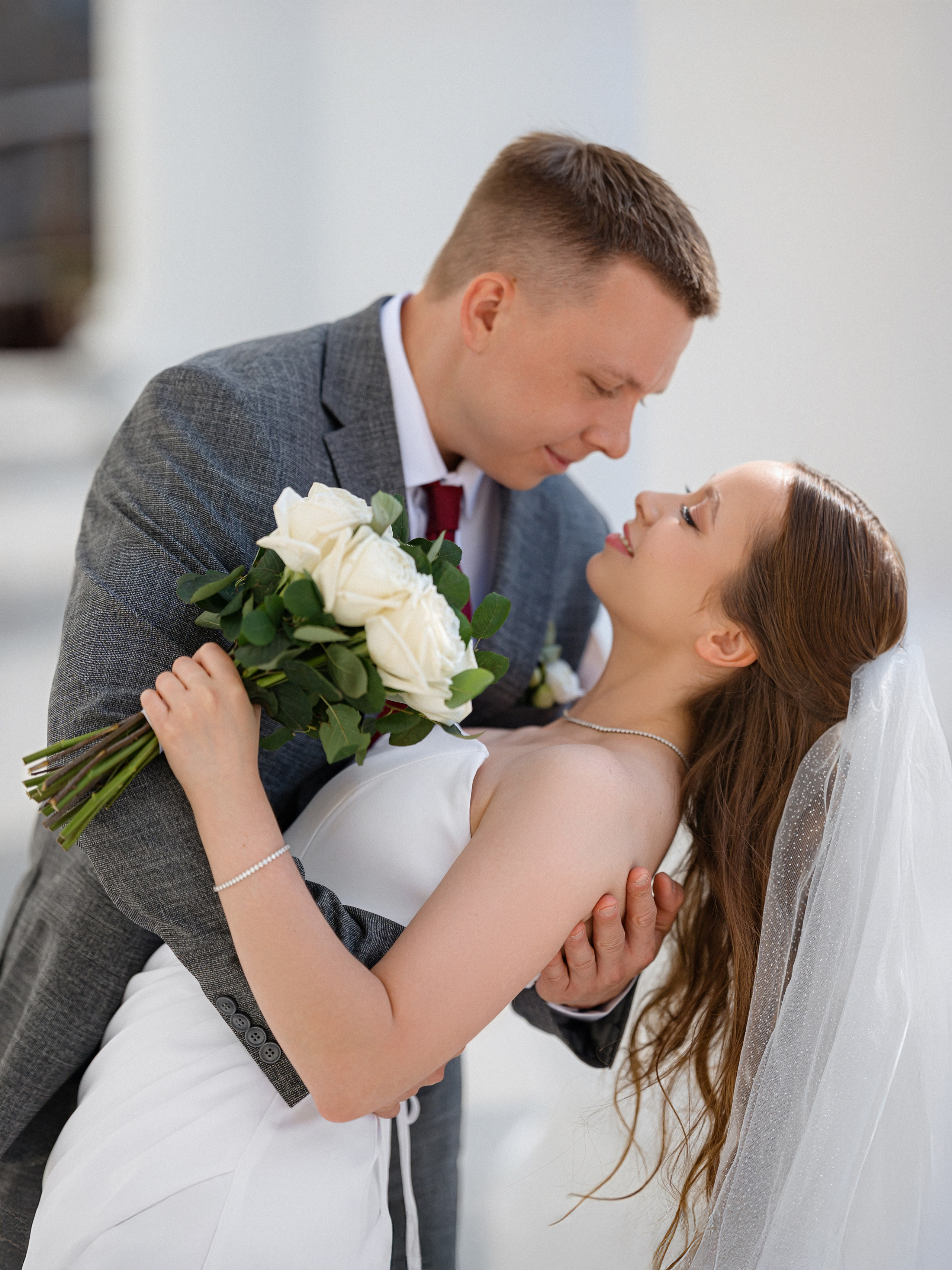 Свадебная фотосессия Ильи и Елены. Школьный и свадебный фотограф в Сыктывкаре Никита Козлов