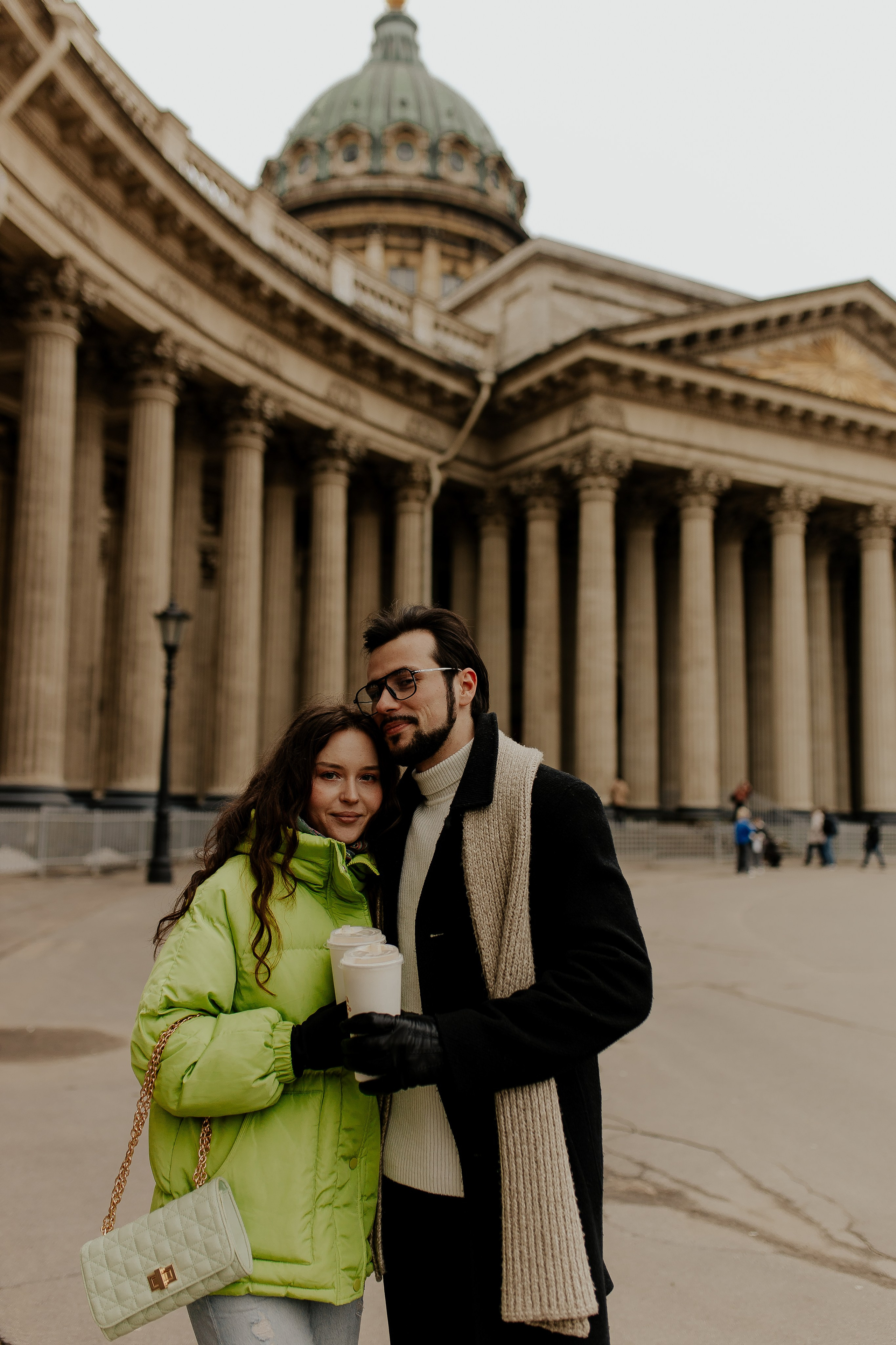 Фотопрогулка по весеннему Петербургу для двоих. Фотограф в Санкт-Петербурге Лиза Семченкова