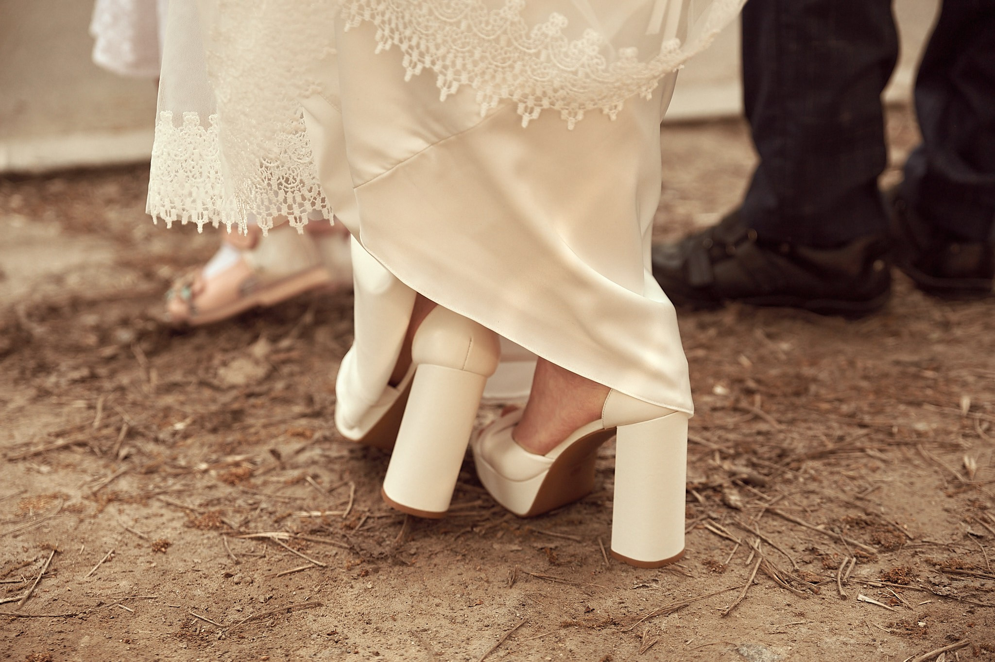 Свадебная съемка для Маргариты и Мирослава (Сборы невесты, ЗАГС). Женский фотограф в Череповце Даша Акулич