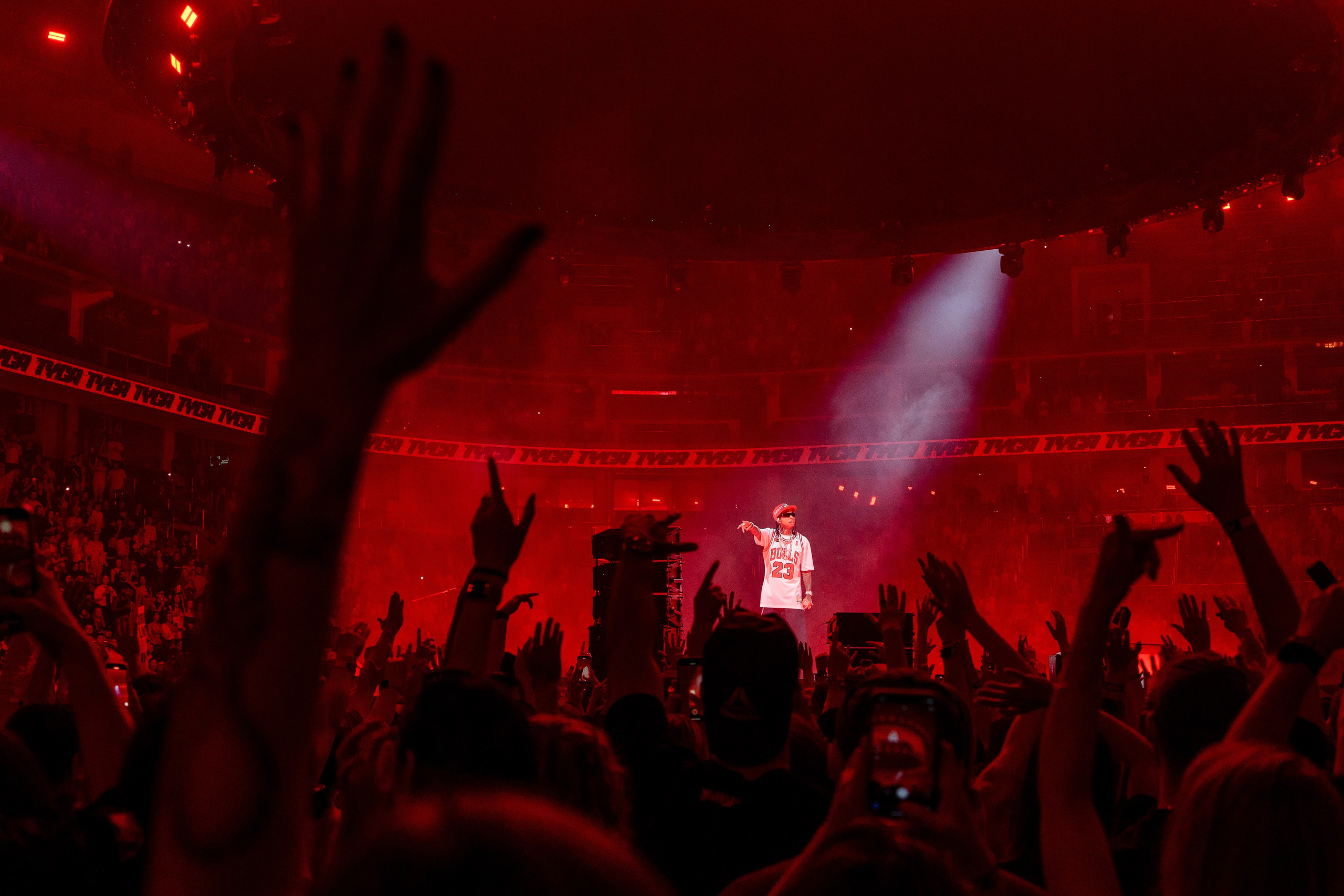 Фотограф на концерте TYGA в Москве. Репортажный фотограф Москва Сергей Дружинин