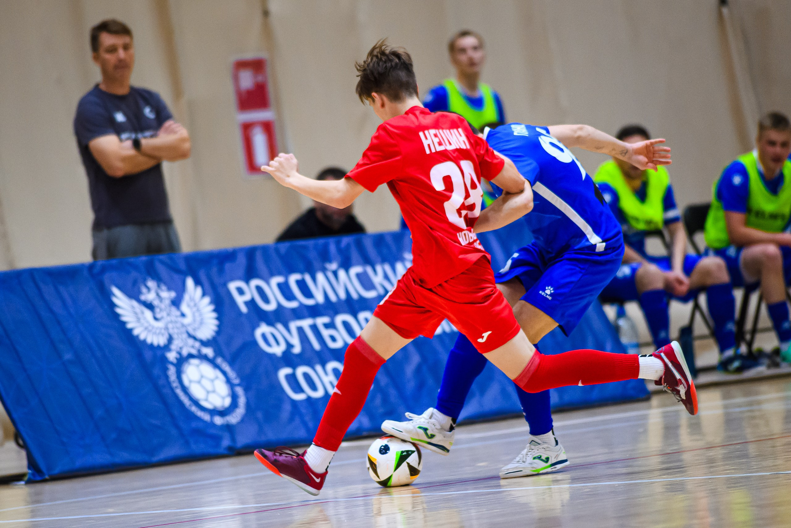 Высшая лига по футзалу — Сезон 2024-2025 — 2ой тур. Репортажный фотограф в Кемерово