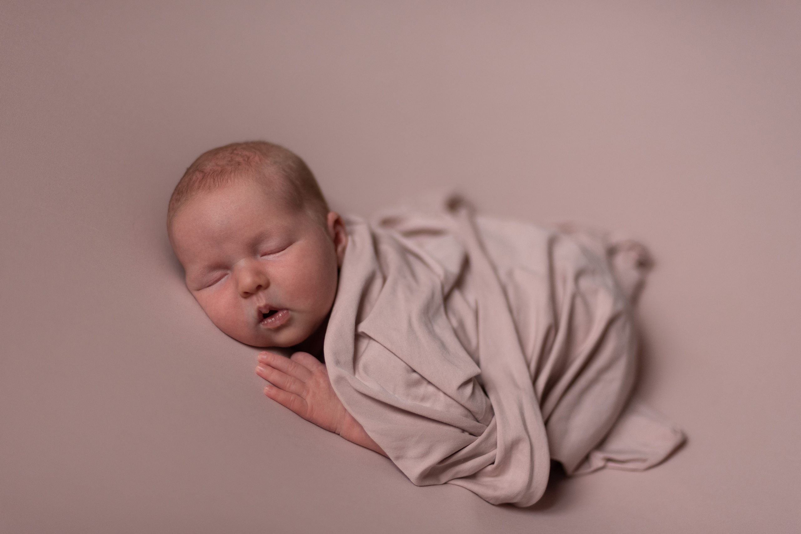 ✨. Профессиональный фотограф новорожденных Тверь