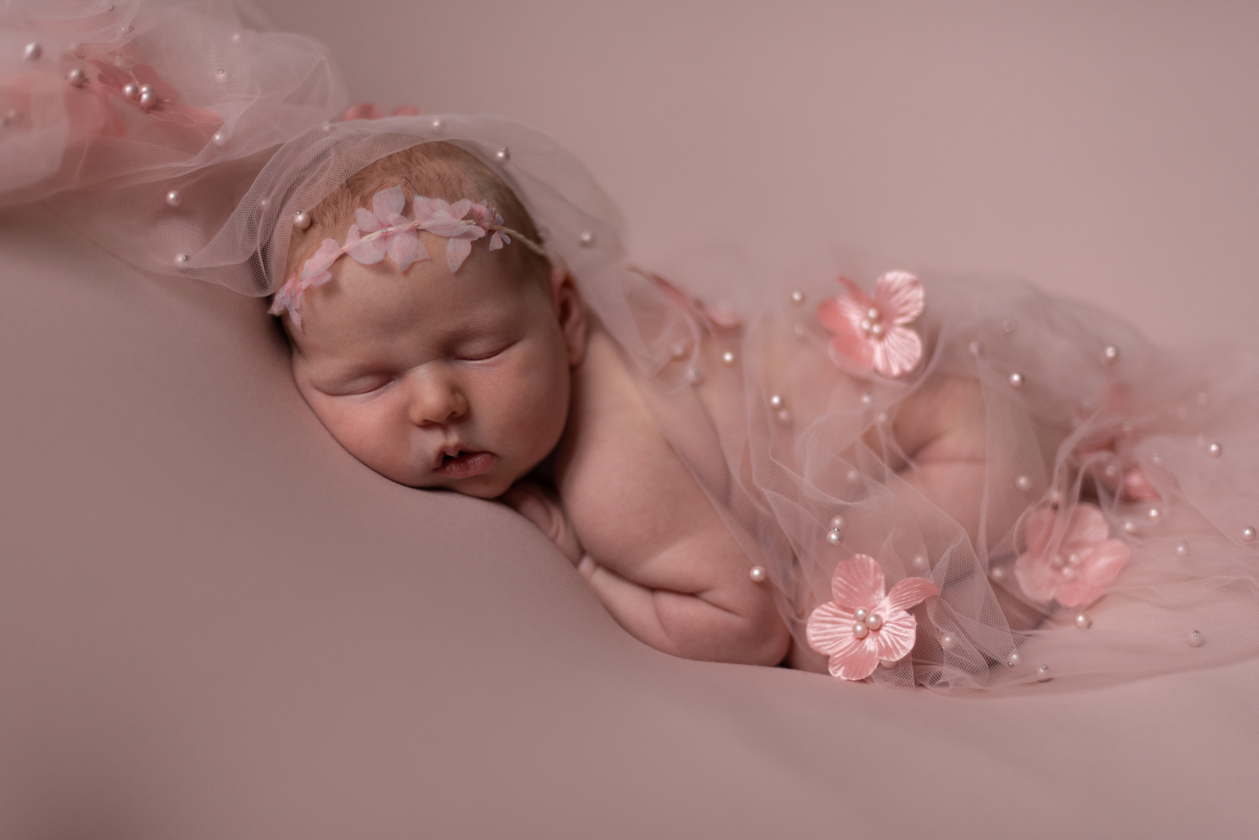 ✨. Профессиональный фотограф новорожденных Тверь